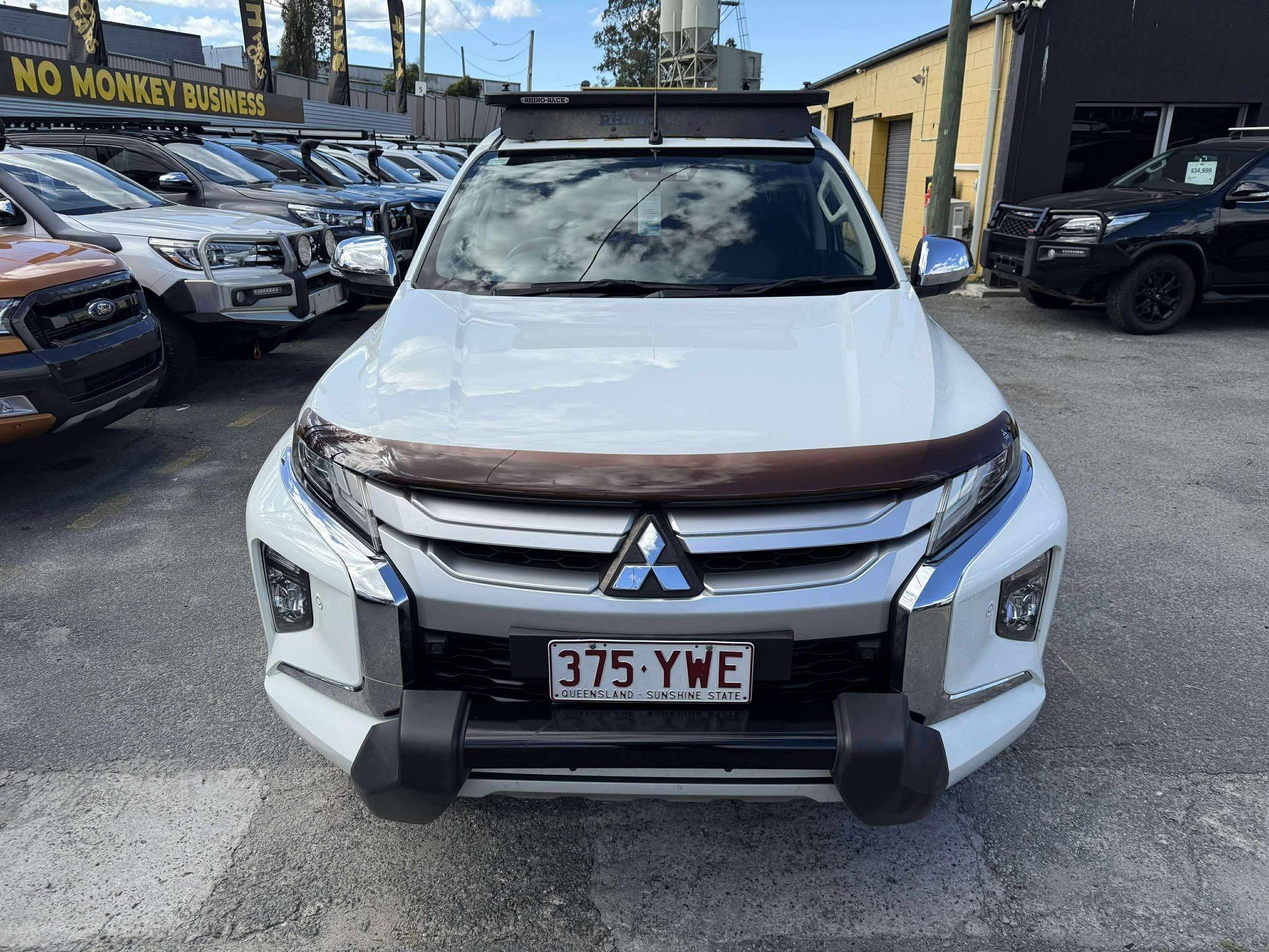 MITSUBISHI TRITON