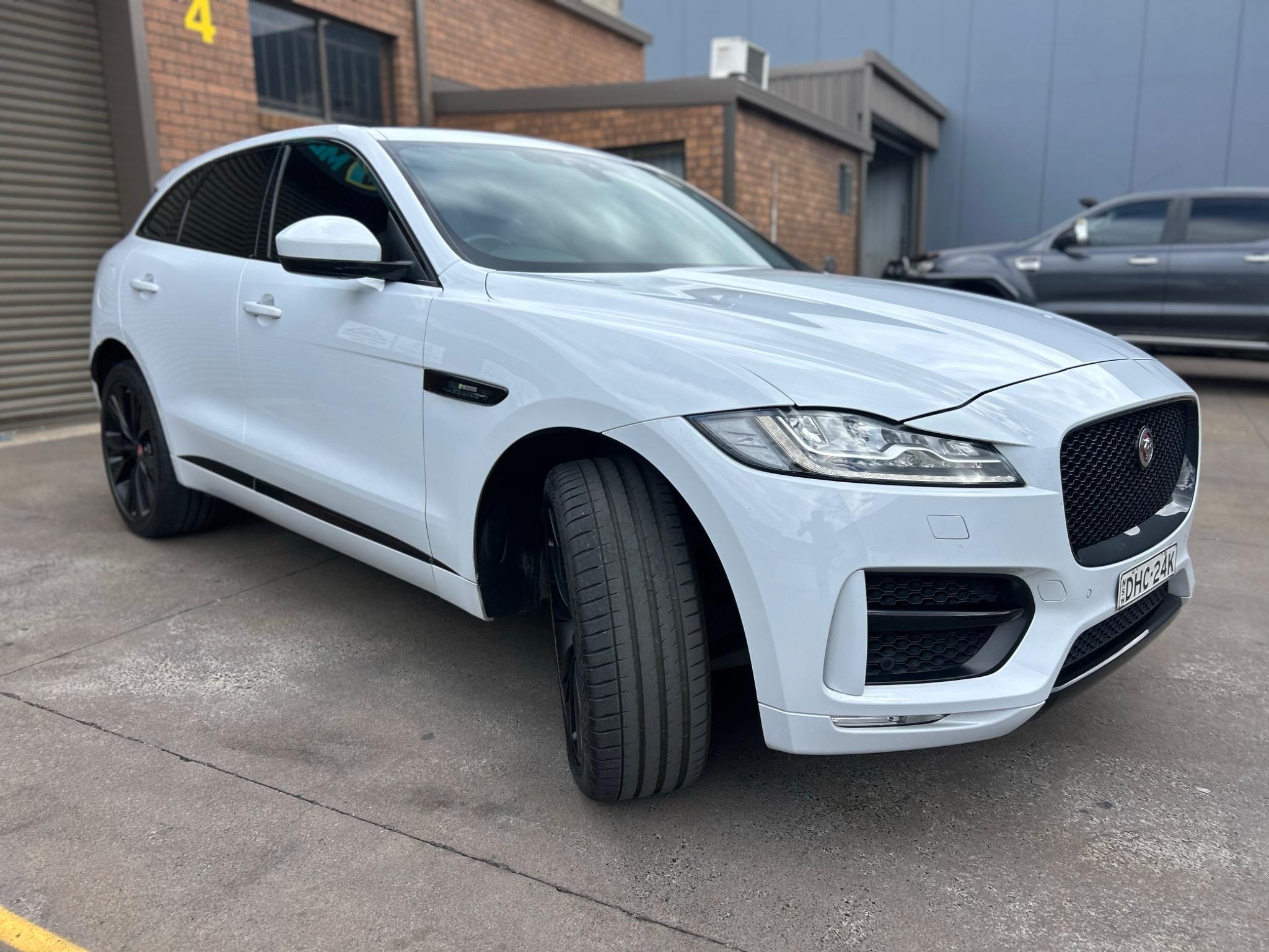 JAGUAR F-PACE