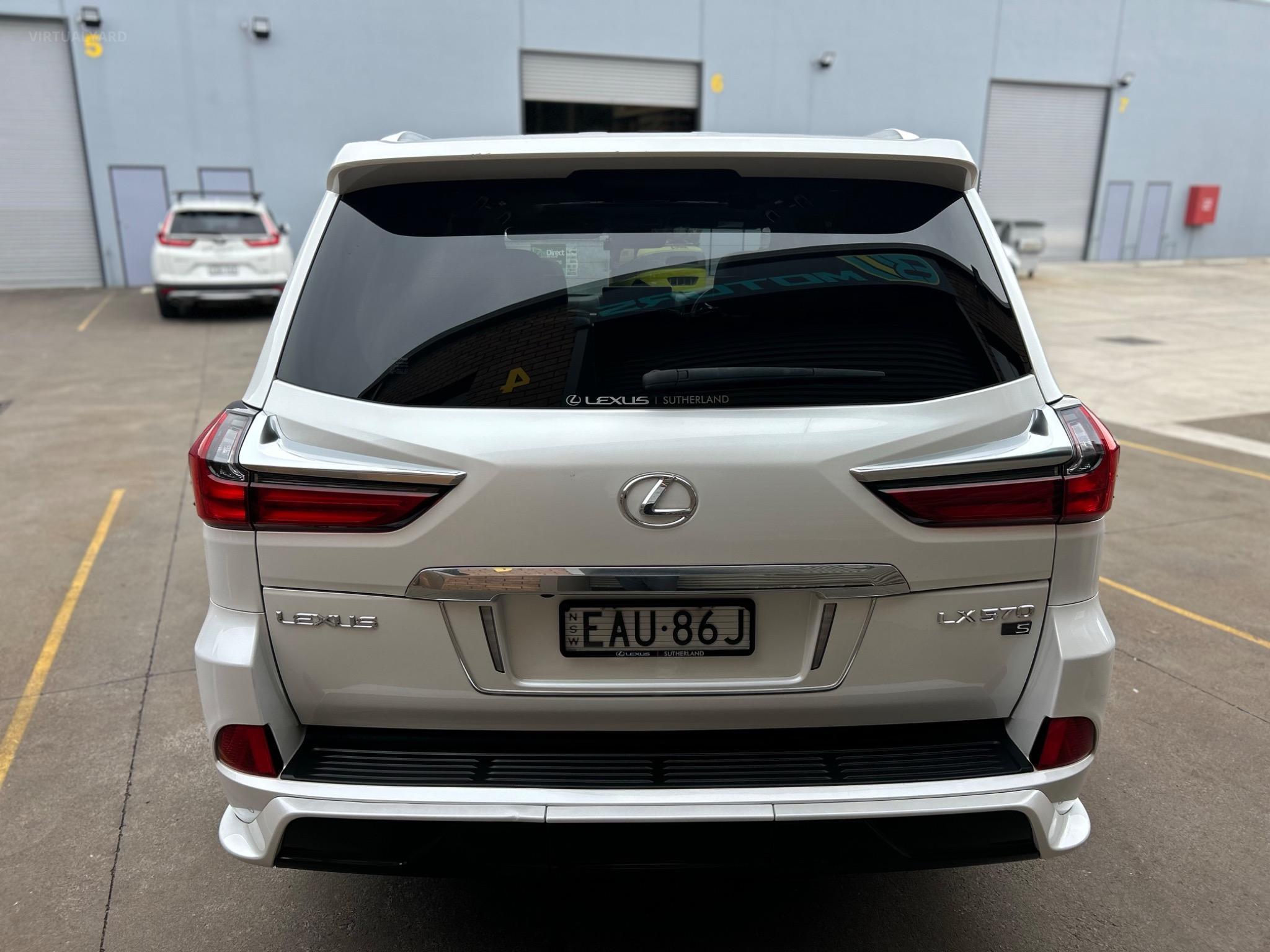LEXUS LX570