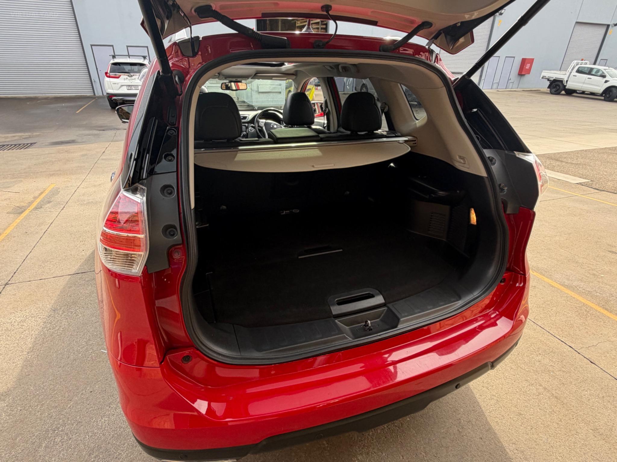 NISSAN X-TRAIL