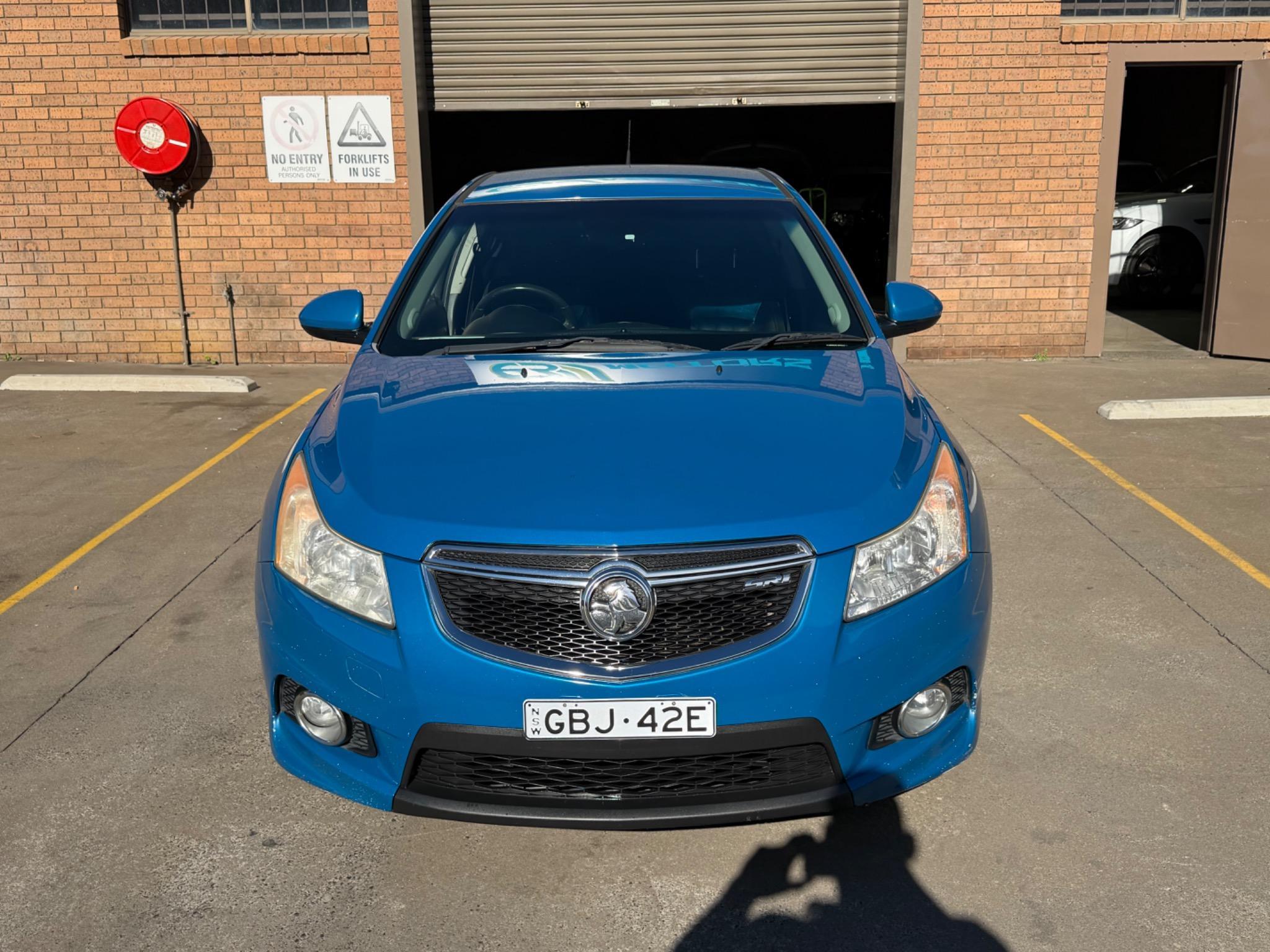 HOLDEN CRUZE
