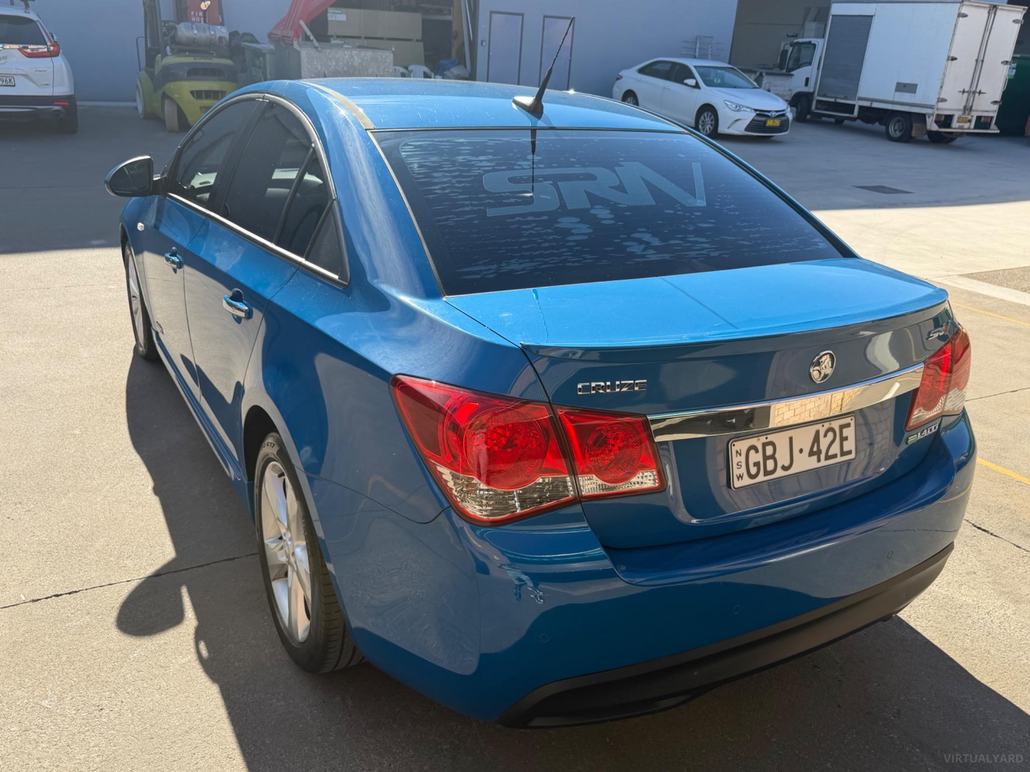 HOLDEN CRUZE