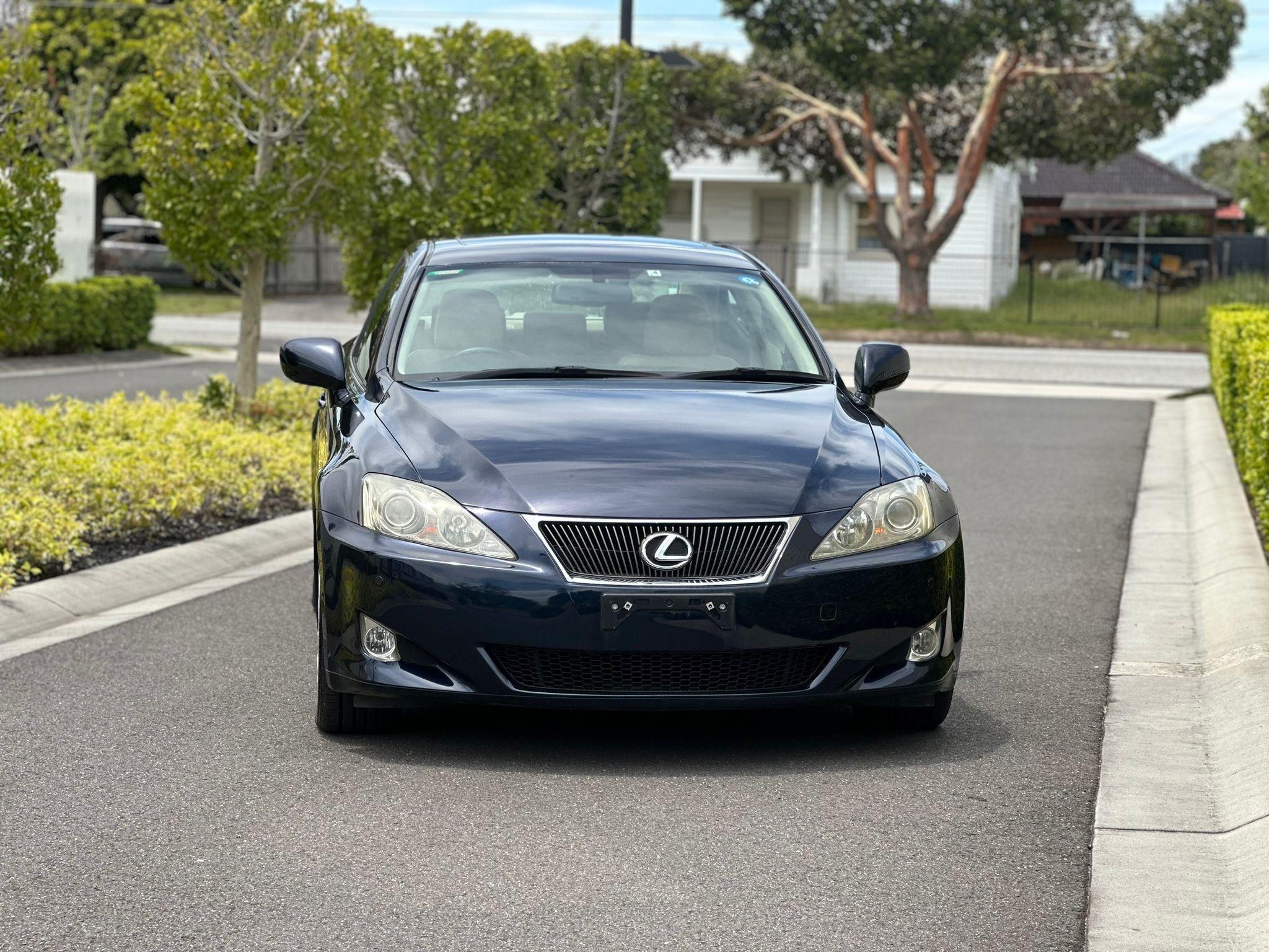 LEXUS IS350