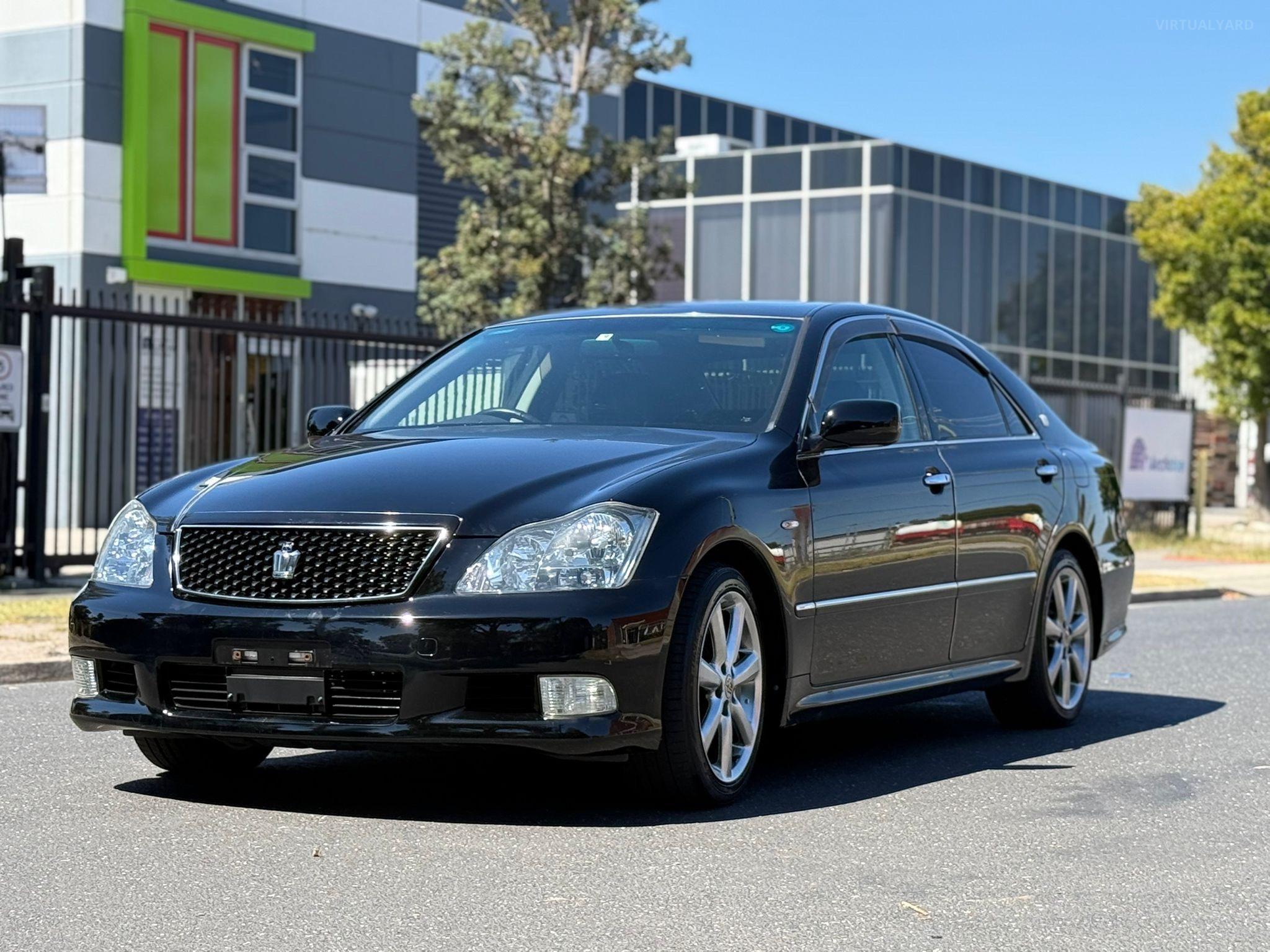 TOYOTA CROWN ATHLETE
