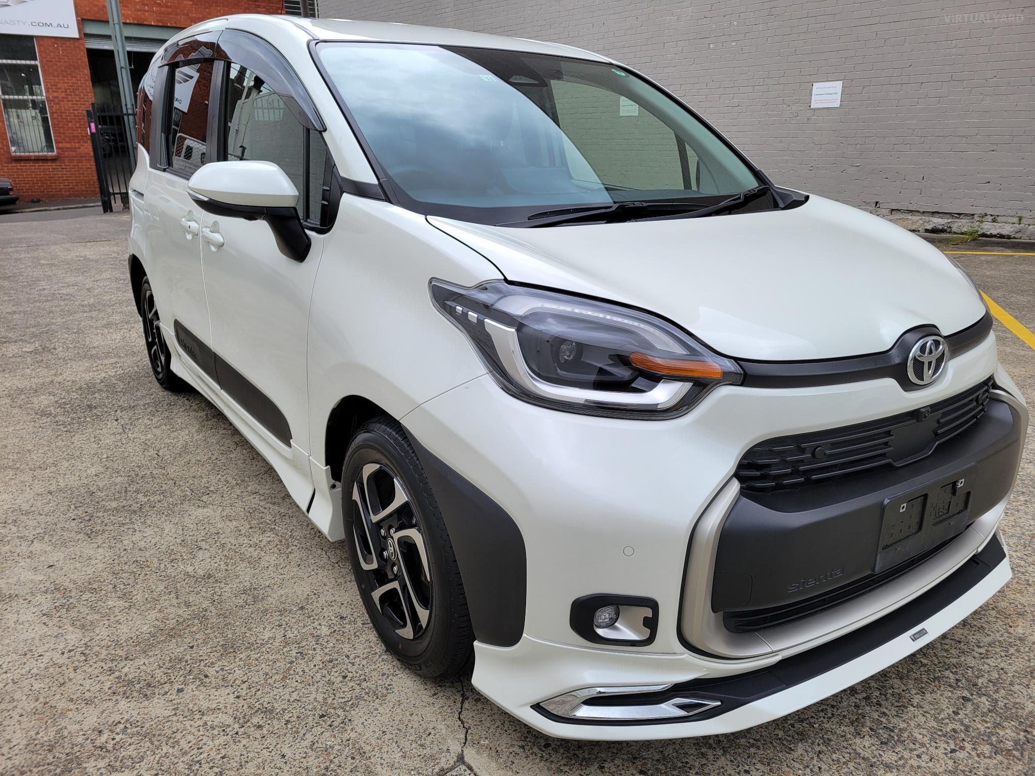 TOYOTA SIENTA