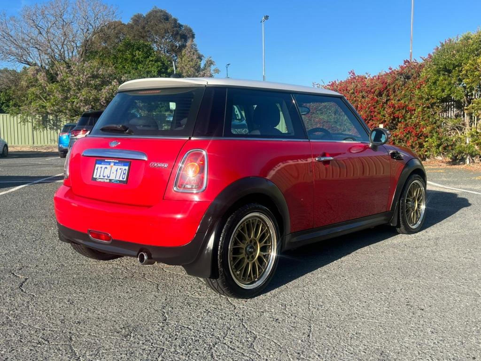 MINI COOPER