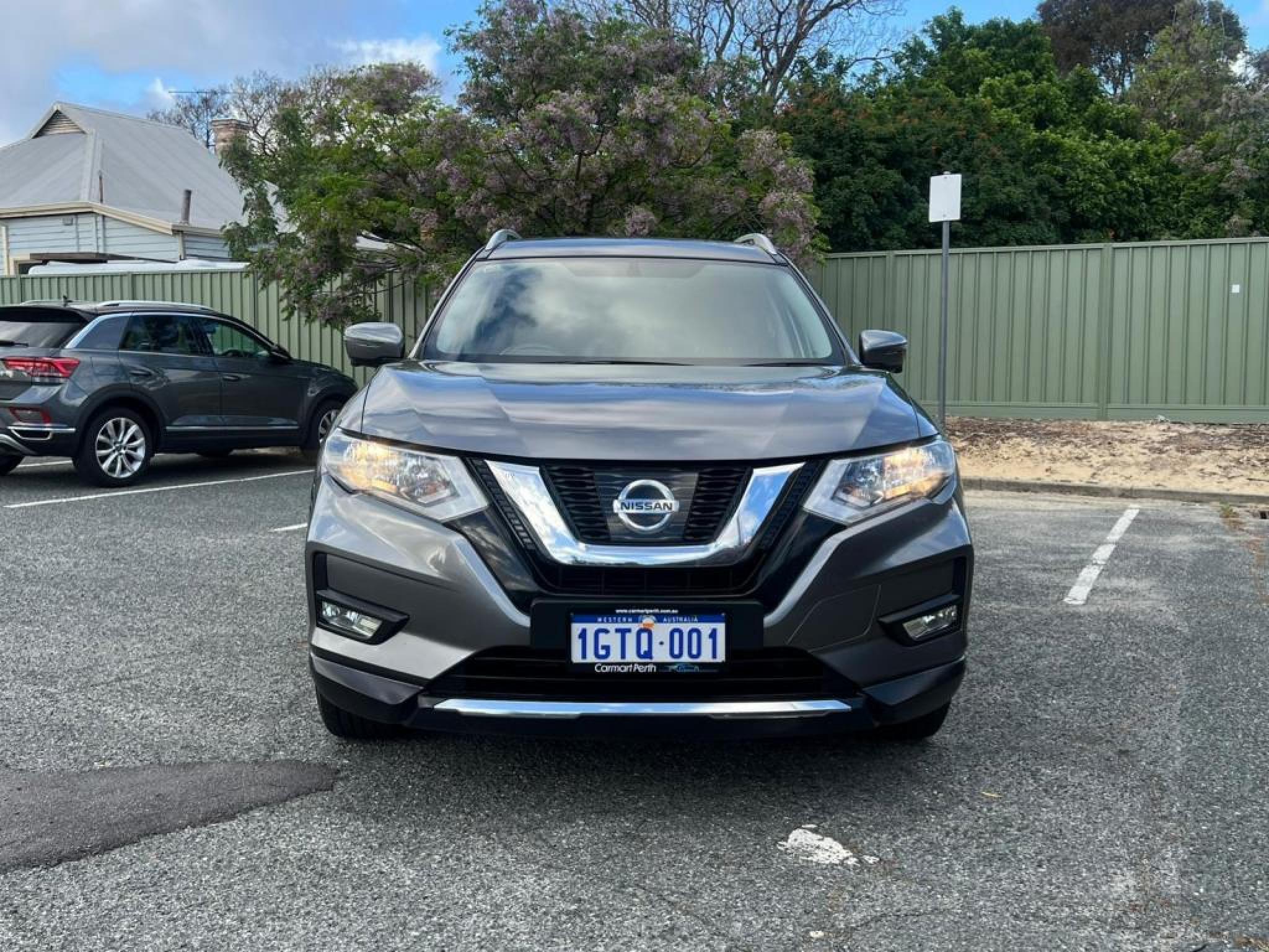NISSAN X-TRAIL