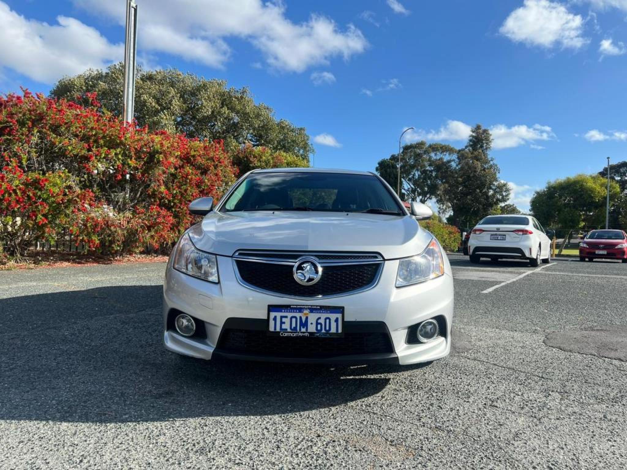 HOLDEN CRUZE