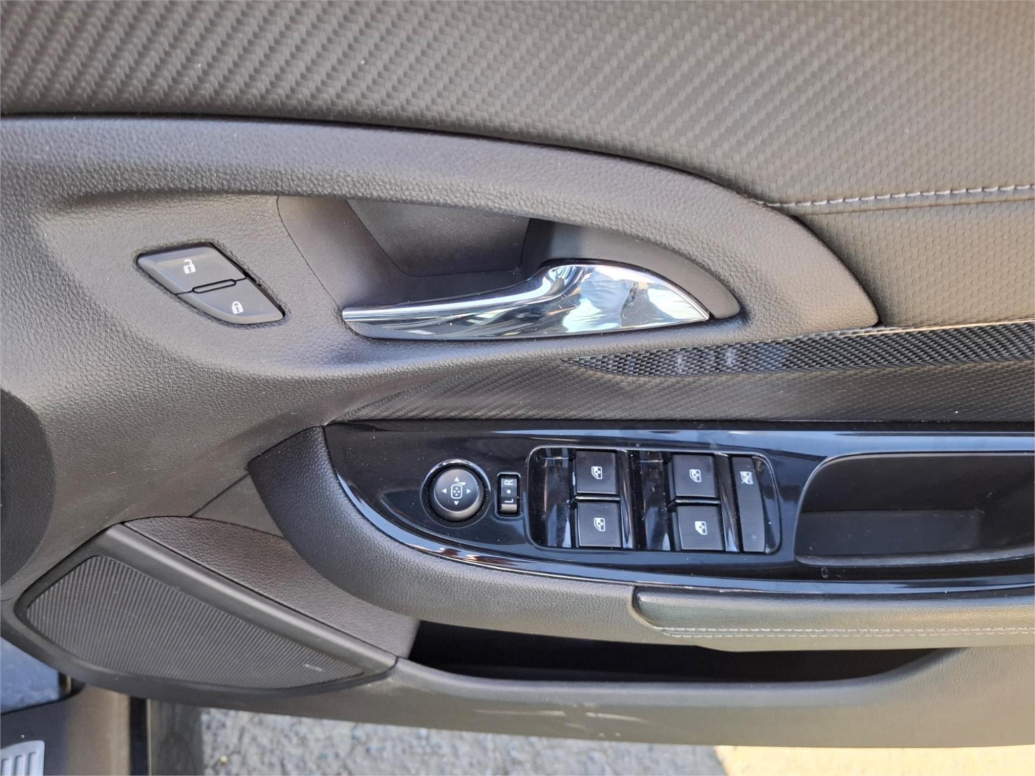 2014 HOLDEN COMMODORE VF SV6 SPORTWAGON 5DR SPTS AUTO 6SP 3.6I [MY14] image 19