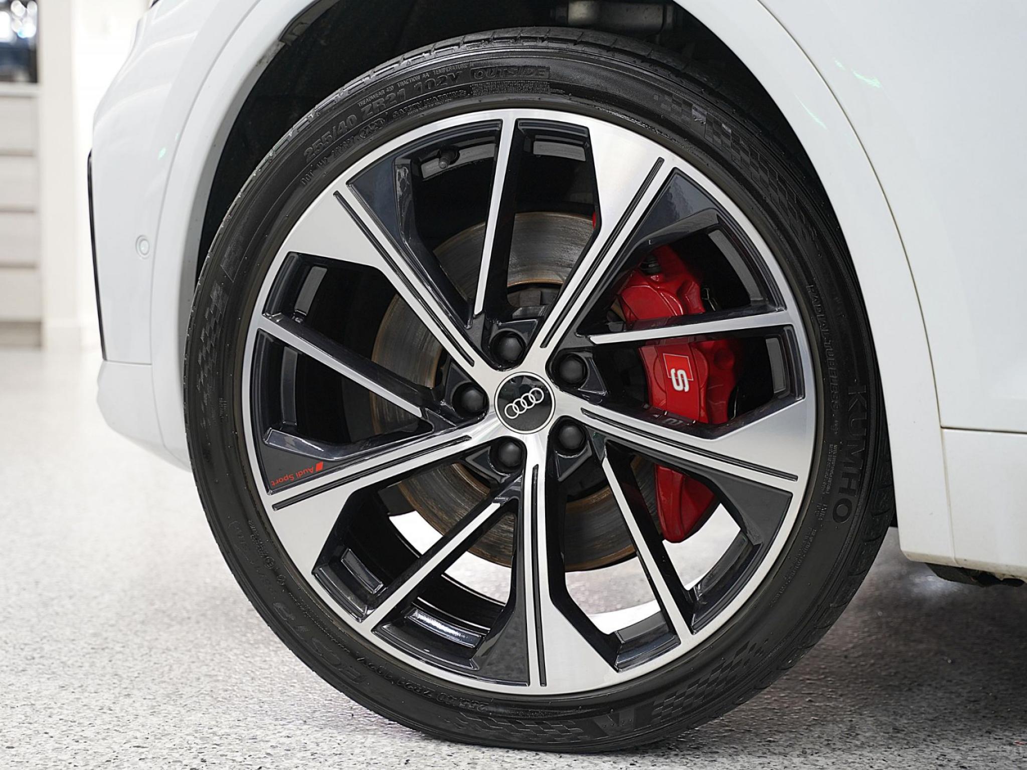 AUDI SQ5