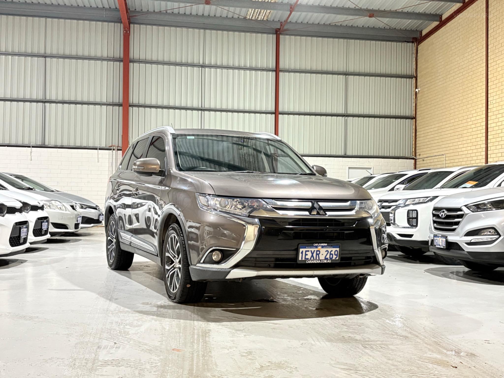 MITSUBISHI OUTLANDER