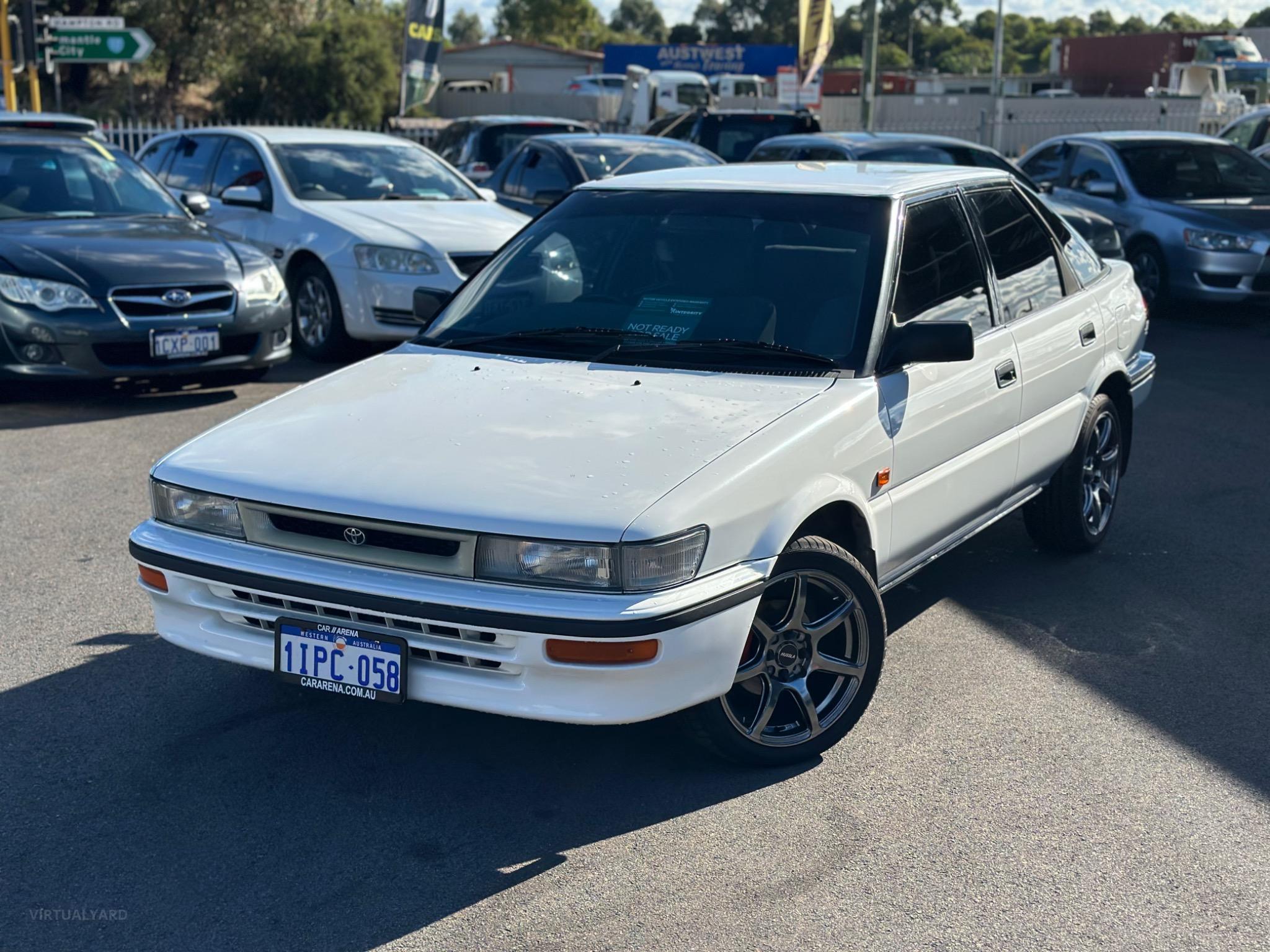 TOYOTA COROLLA