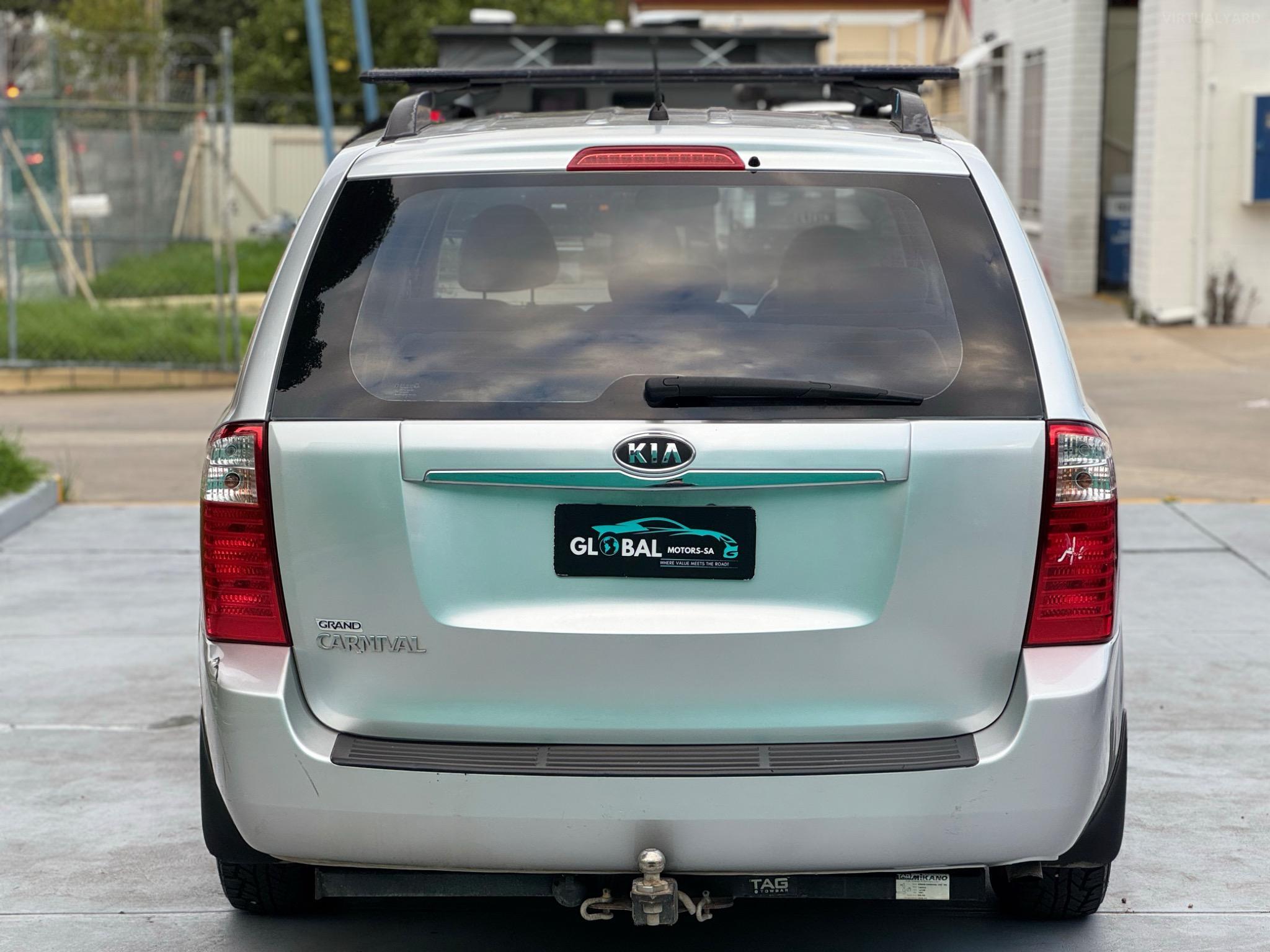 KIA GRAND CARNIVAL