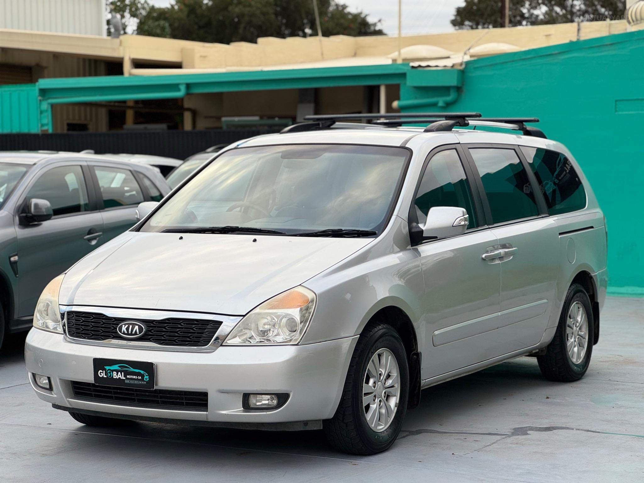 KIA GRAND CARNIVAL