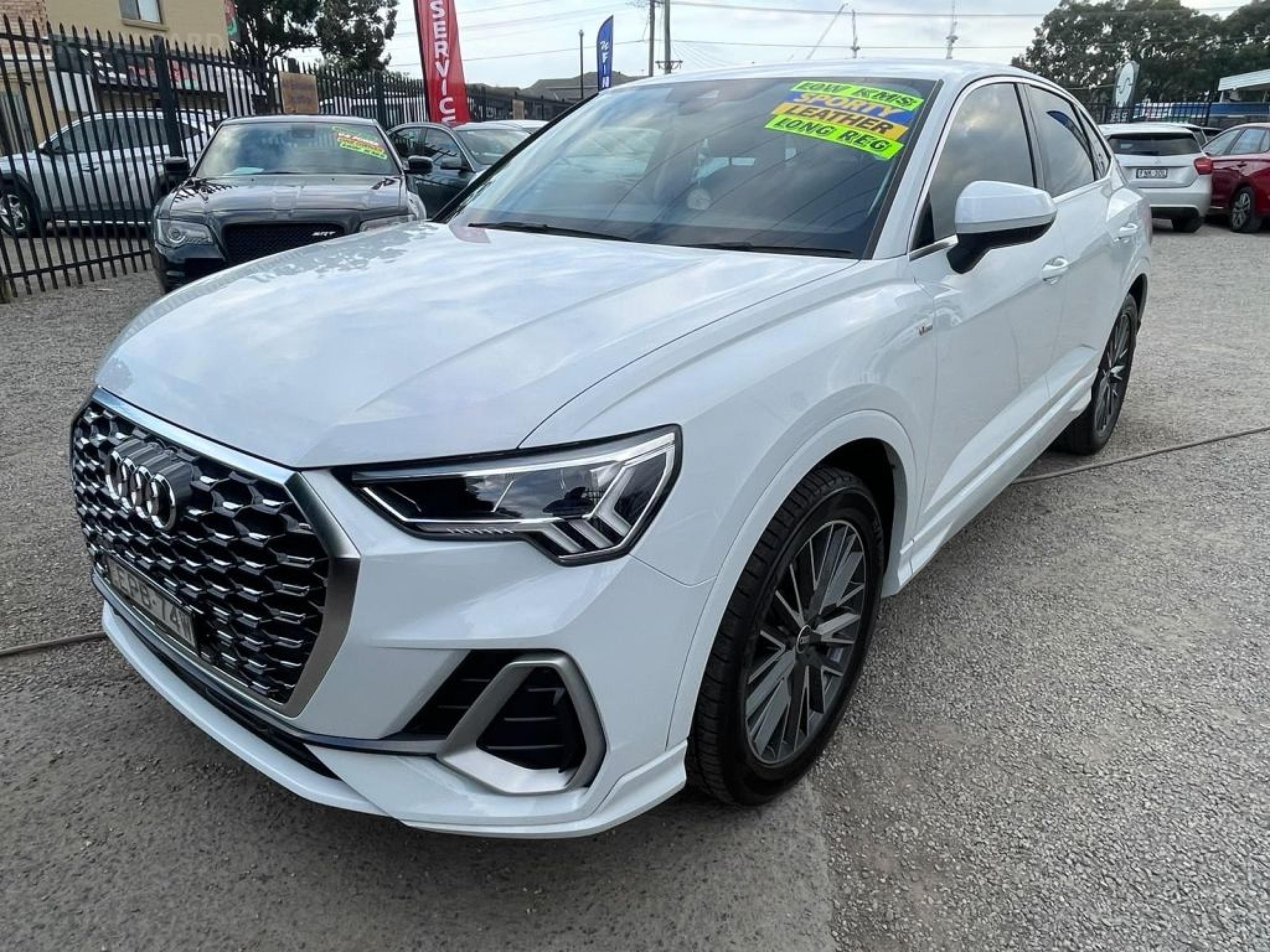 AUDI Q3