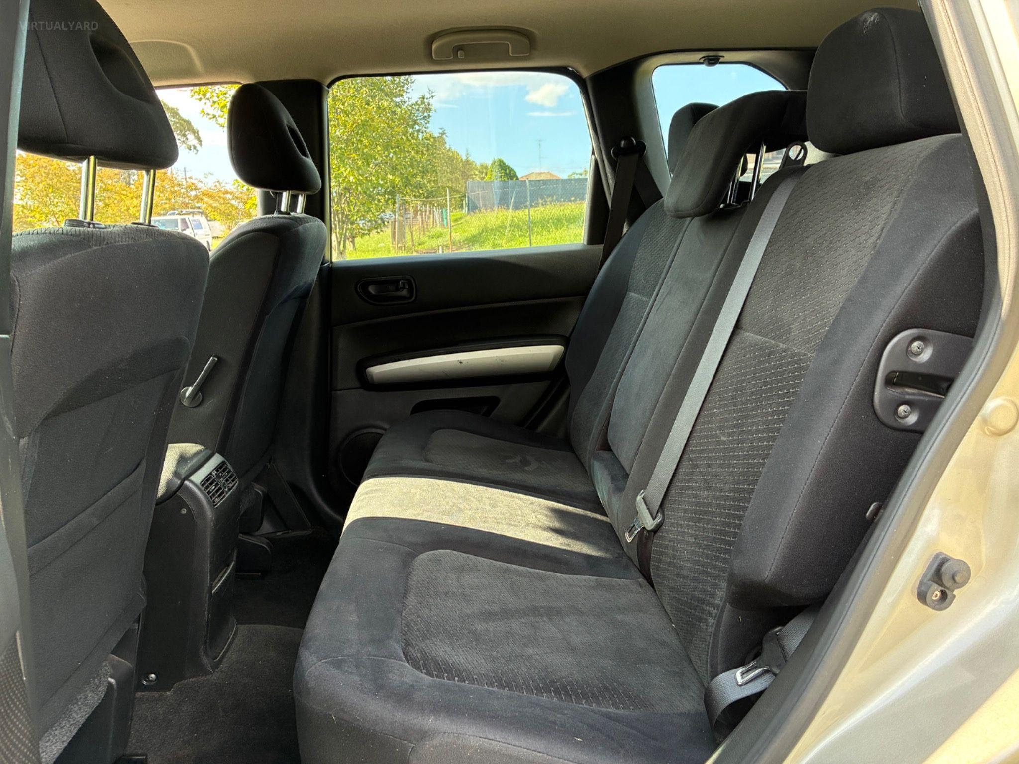 NISSAN X-TRAIL