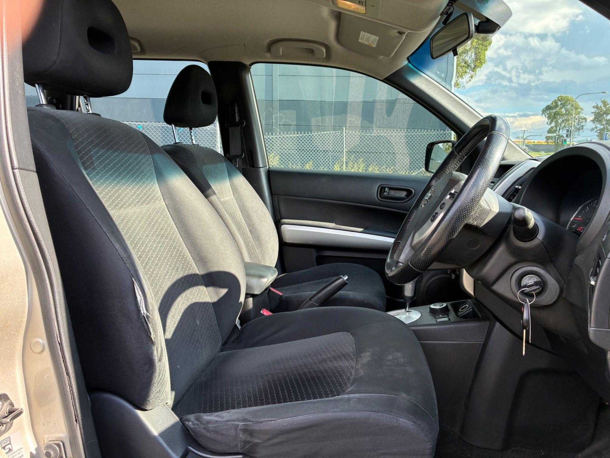 NISSAN X-TRAIL