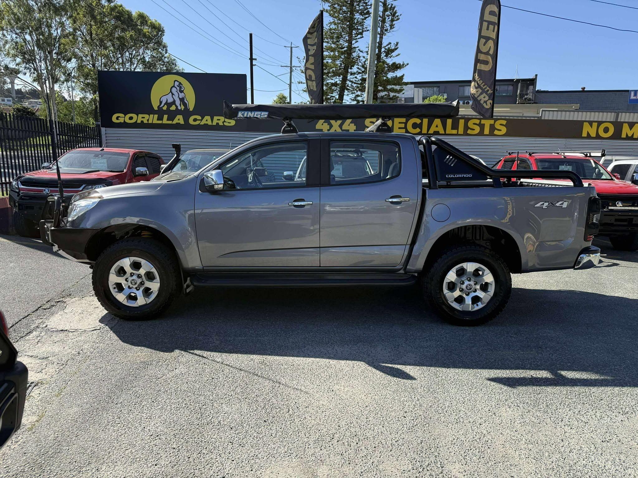 HOLDEN COLORADO