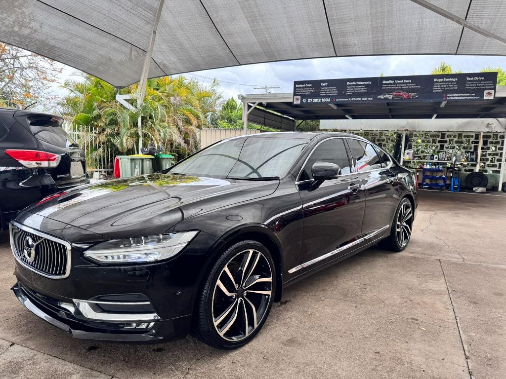VOLVO S90