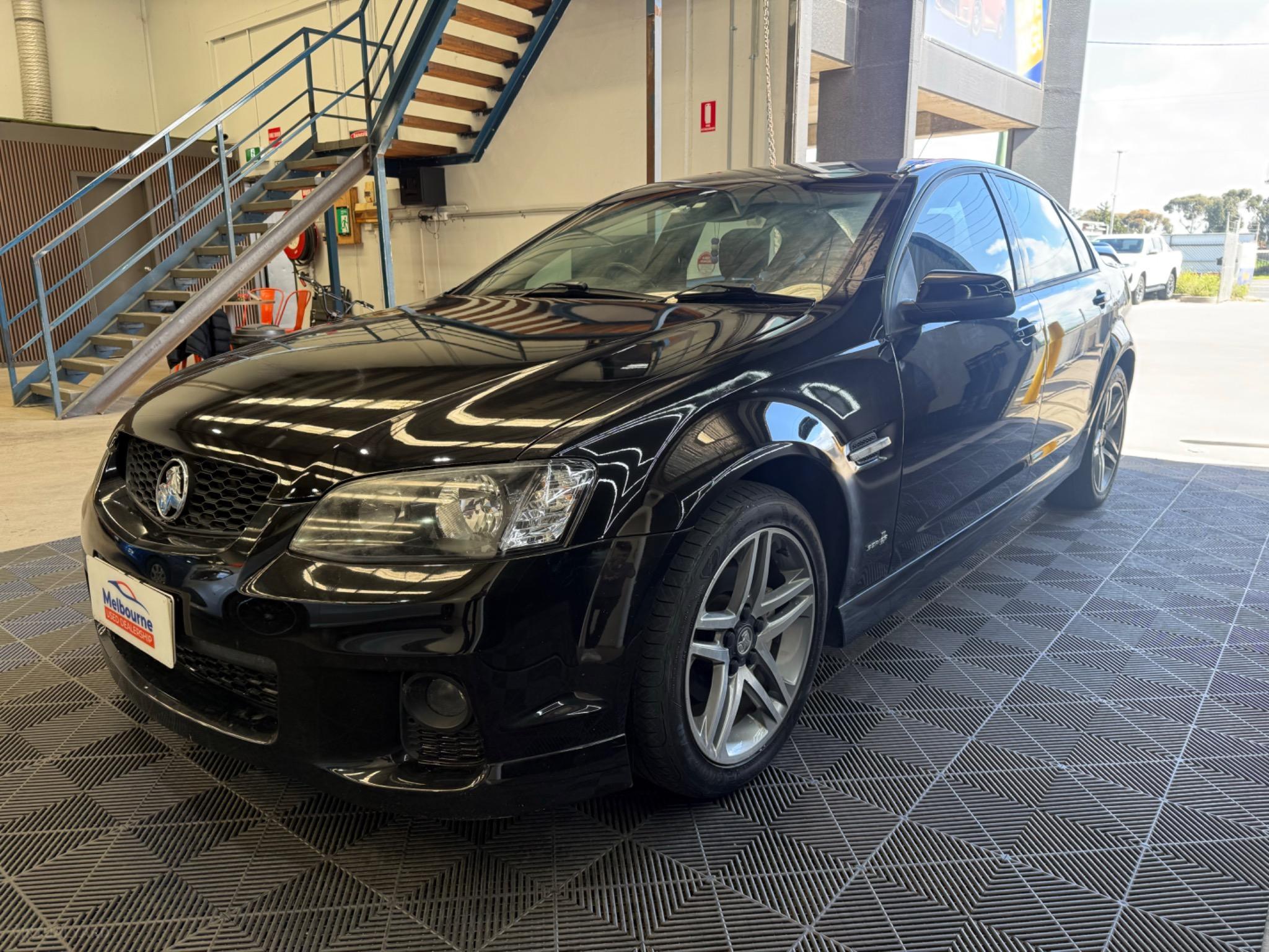 HOLDEN COMMODORE