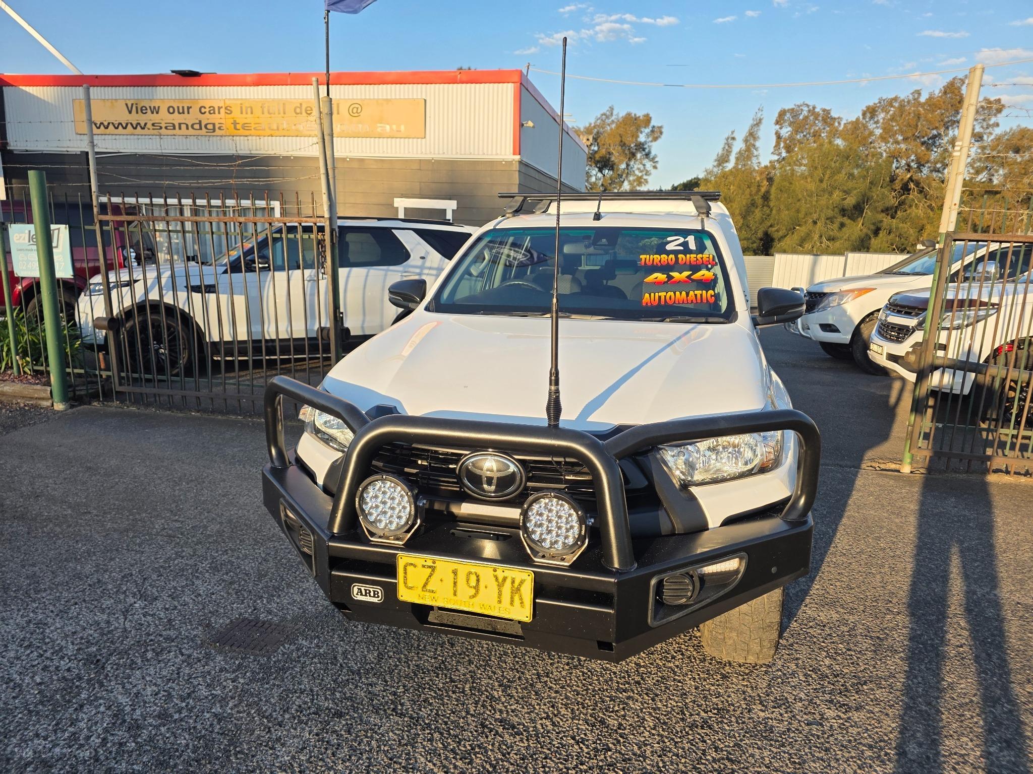TOYOTA HILUX