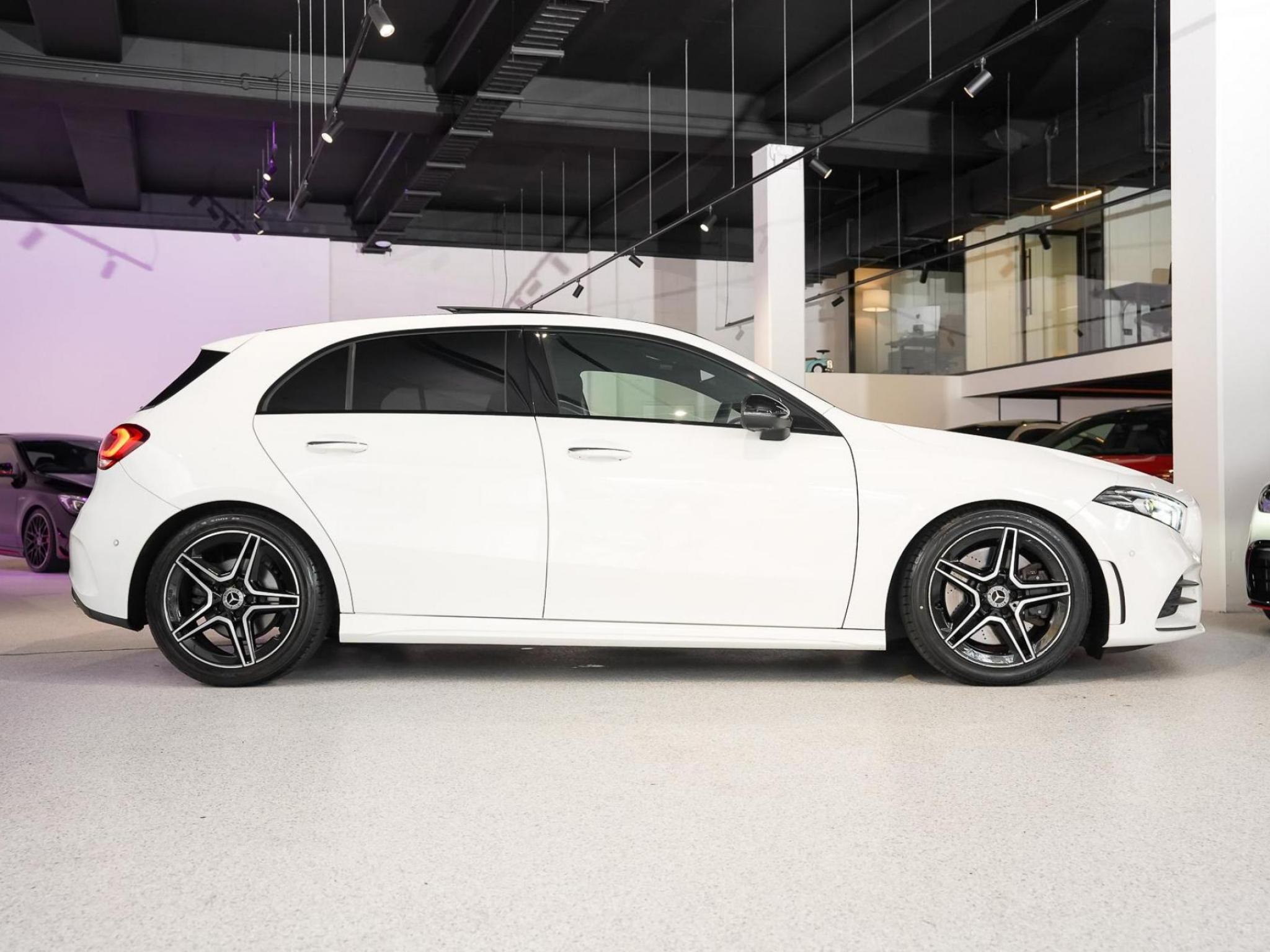 MERCEDES-BENZ A250