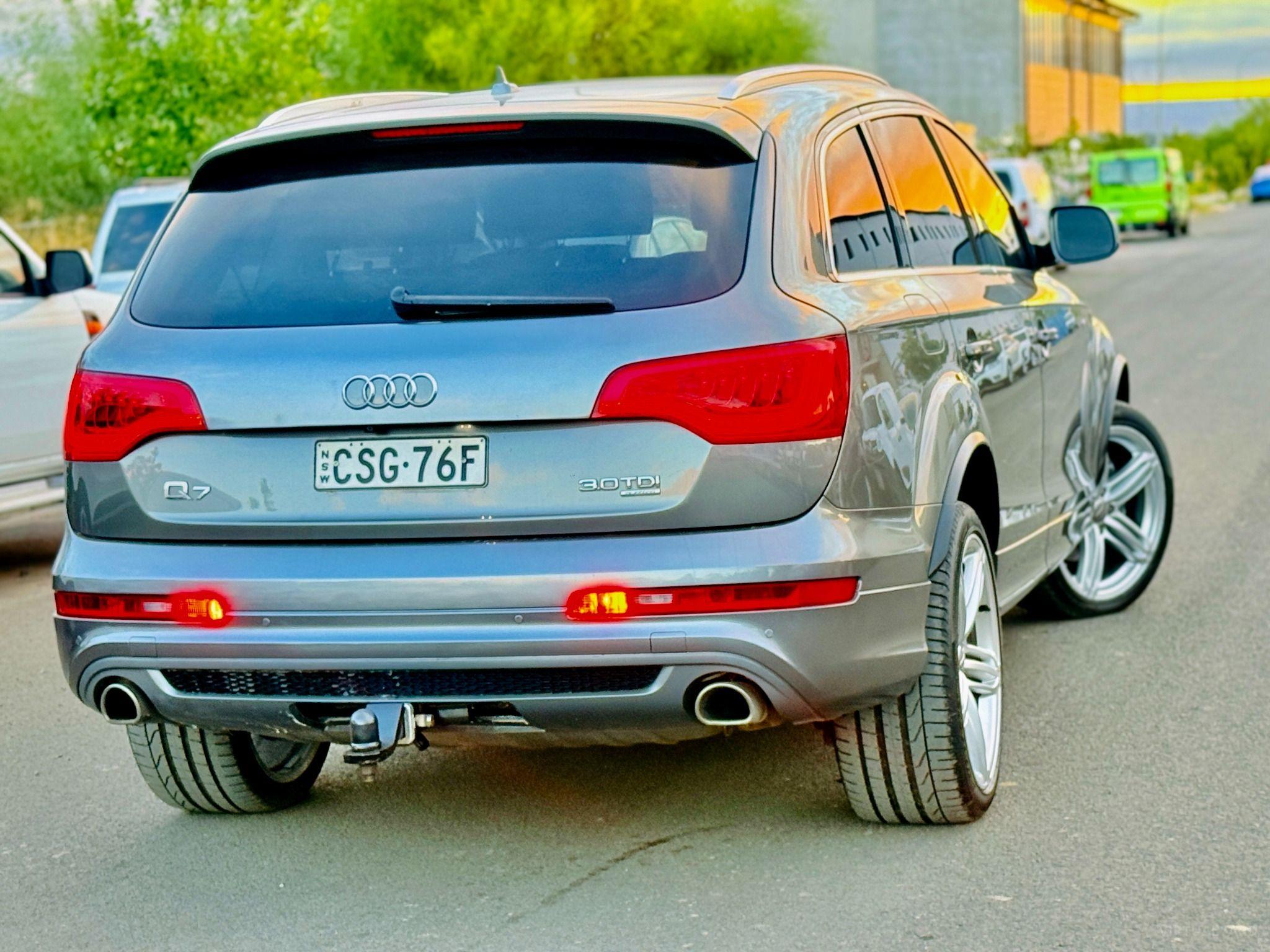 AUDI Q7
