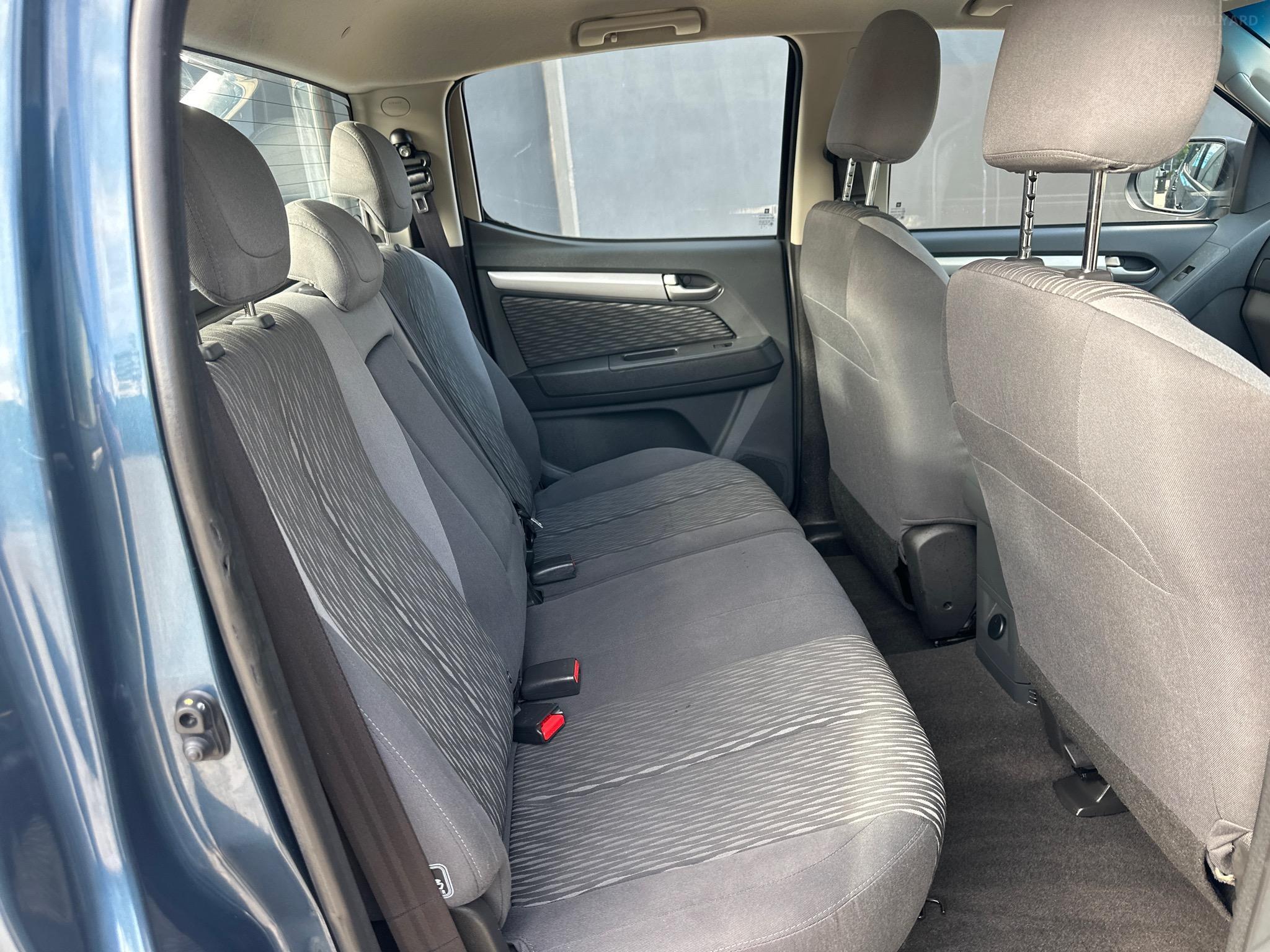 HOLDEN COLORADO RG MY16 LS-X UTILITY CREW CAB 4DR SPTS AUTO 6SP 4X4 1075KG 2.8DT image 9