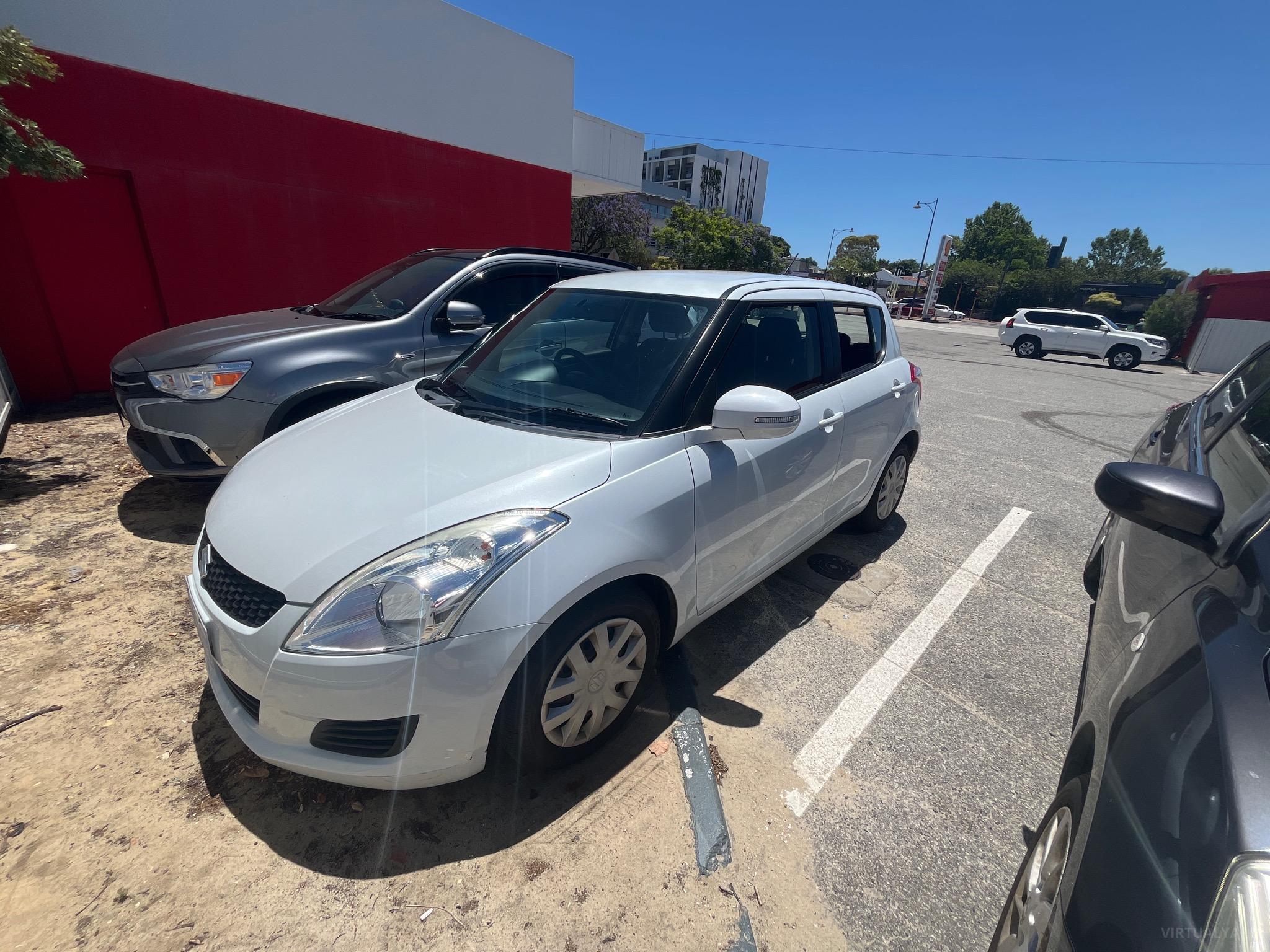 SUZUKI SWIFT