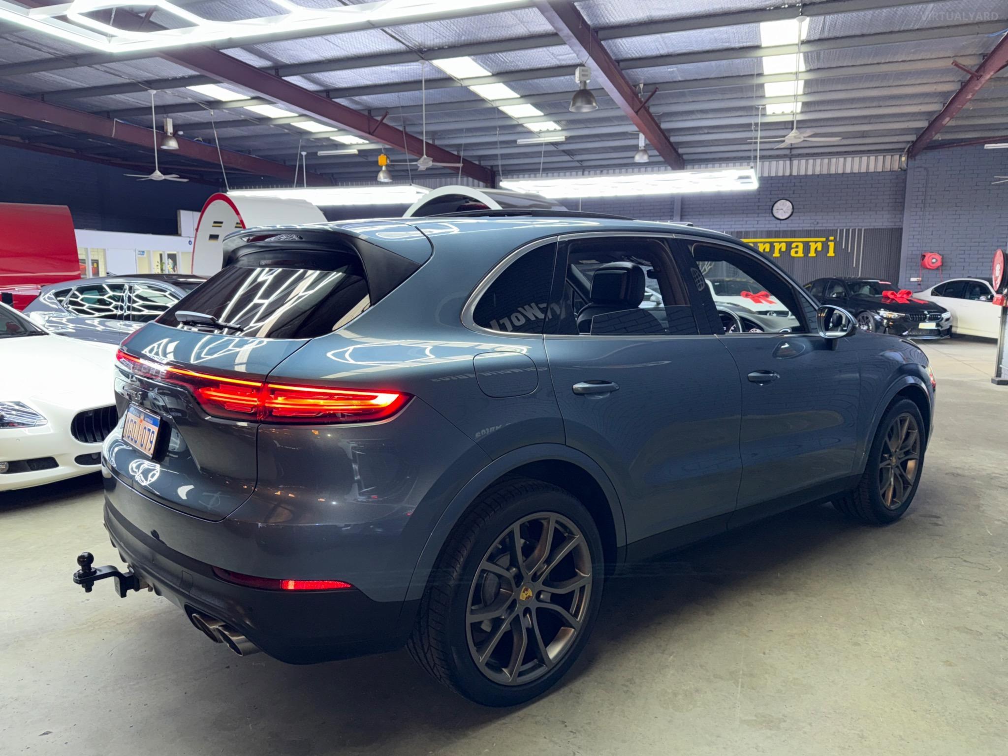 PORSCHE CAYENNE