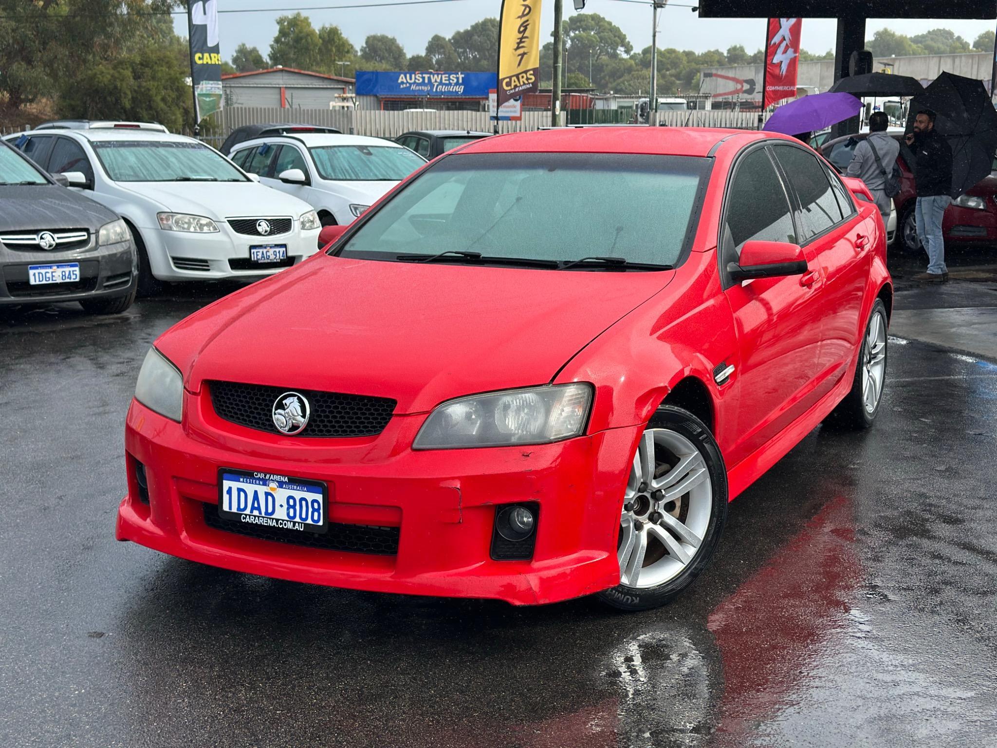 HOLDEN COMMODORE
