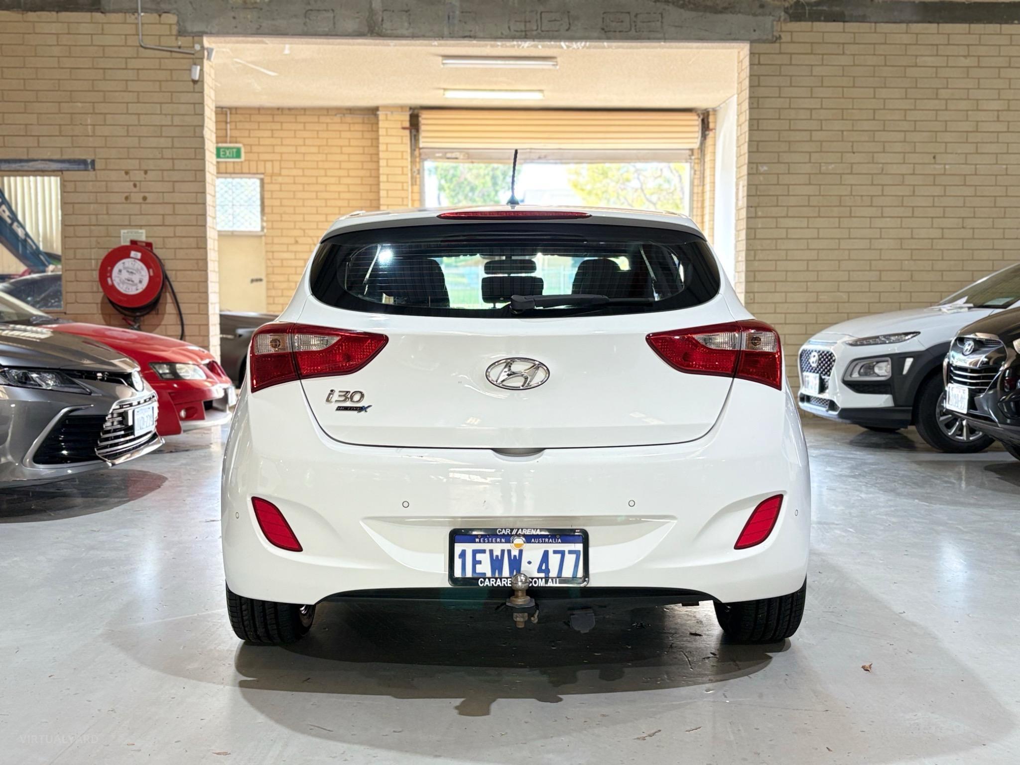 HYUNDAI i30