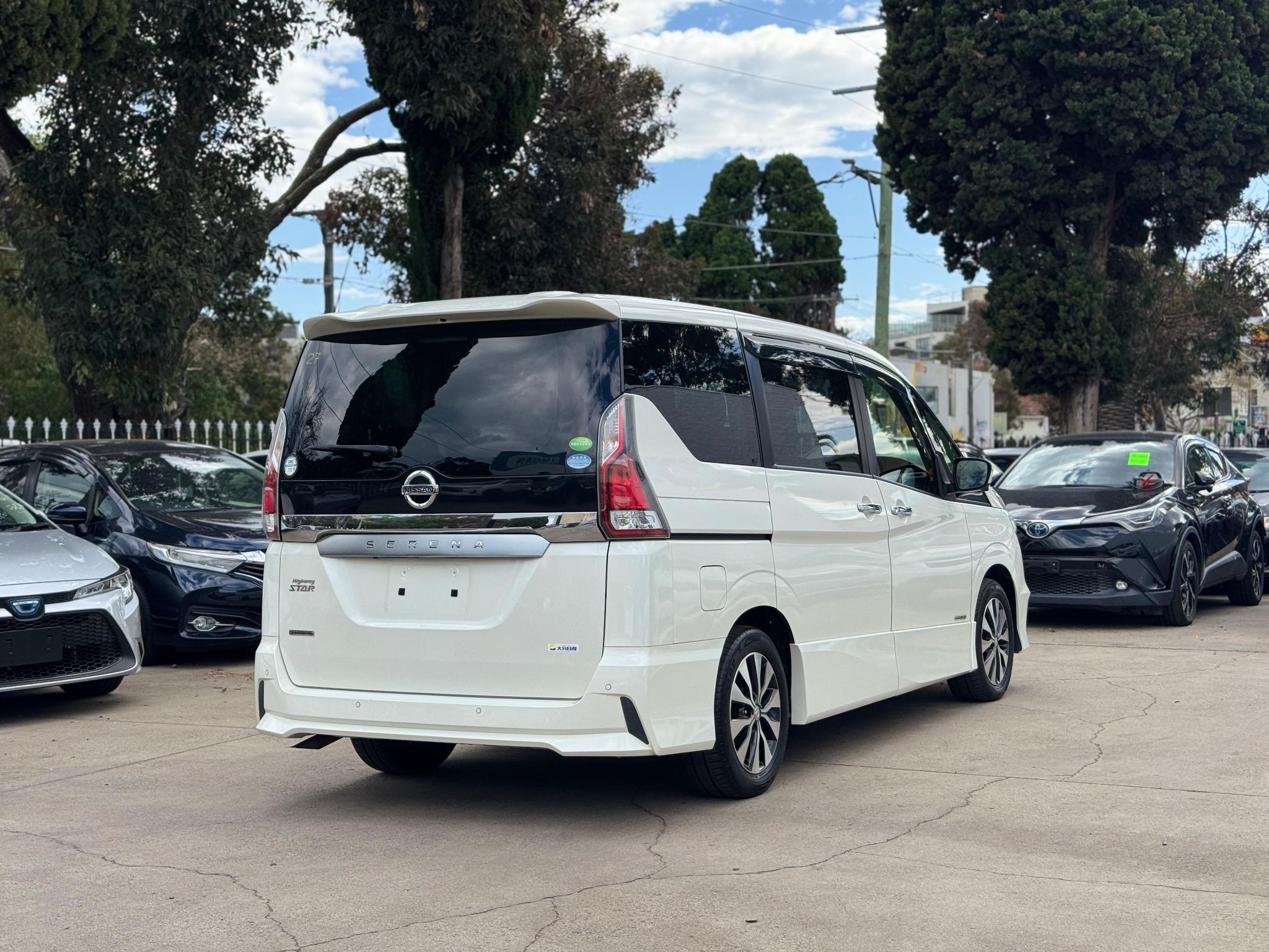 NISSAN SERENA