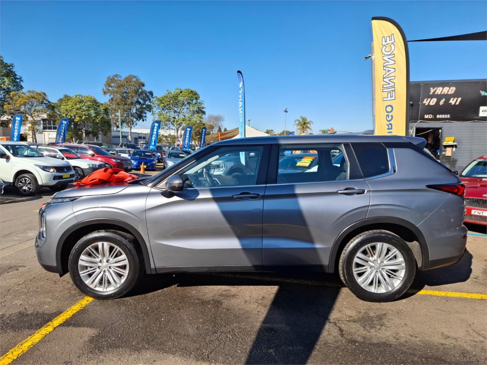 2023 MITSUBISHI OUTLANDER ZM ES WAGON 7ST 5DR CVT 8SP 2WD 2.5I (FLEET ONLY) [MY23] image 4