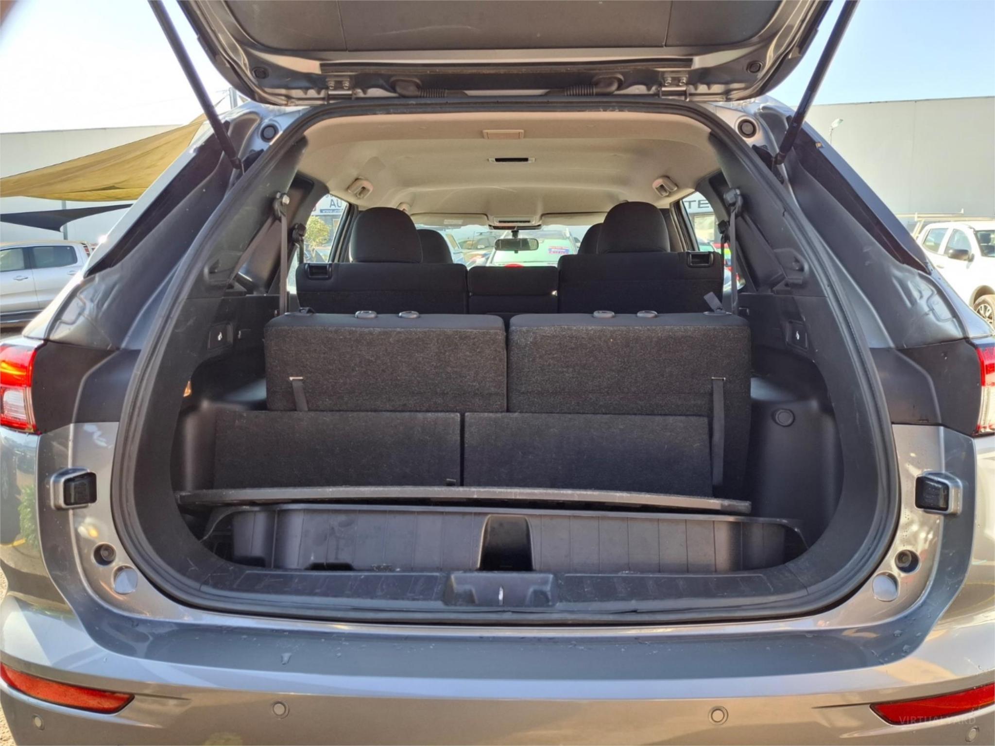 2023 MITSUBISHI OUTLANDER ZM ES WAGON 7ST 5DR CVT 8SP 2WD 2.5I (FLEET ONLY) [MY23] image 24