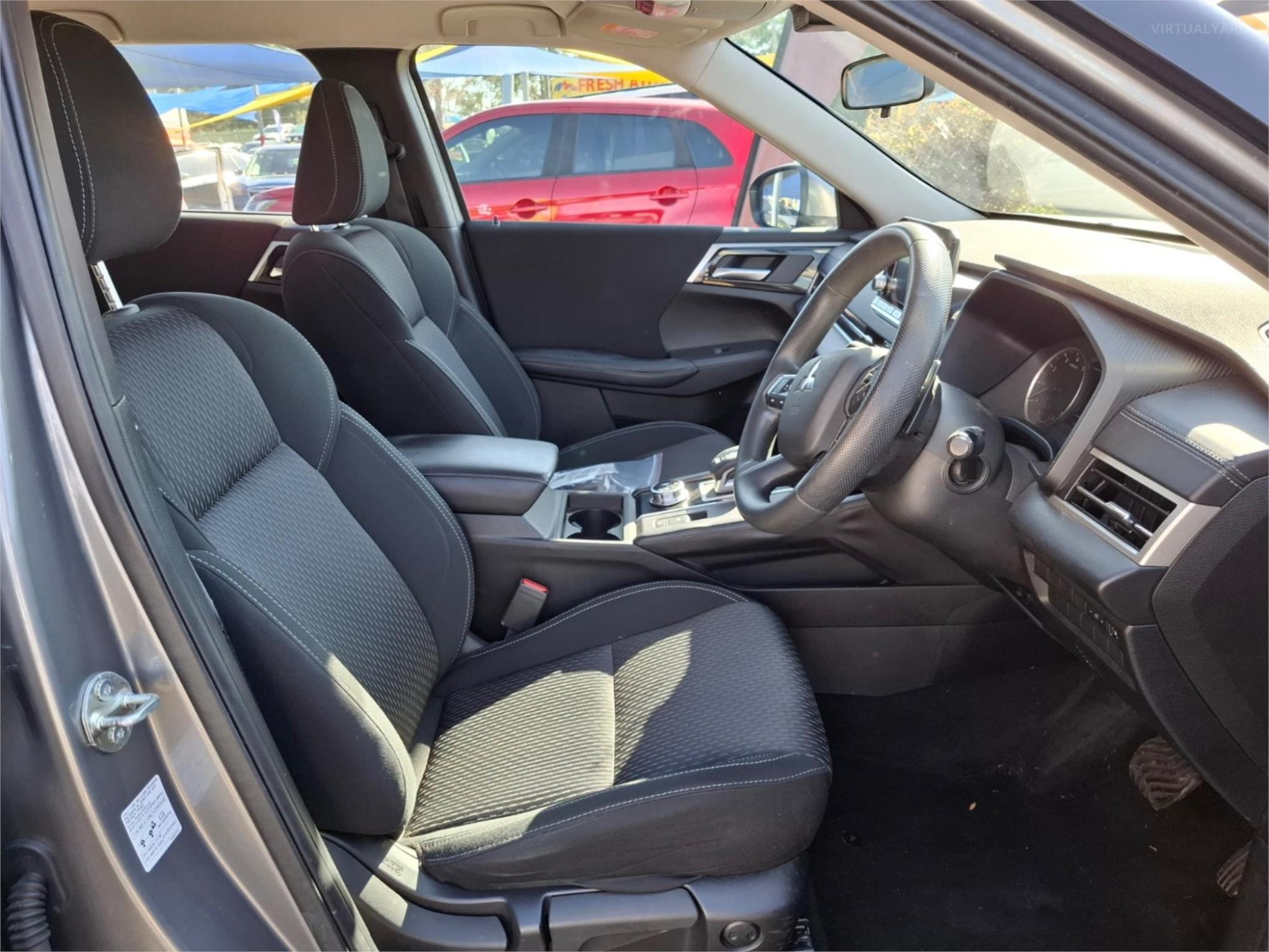 2023 MITSUBISHI OUTLANDER ZM ES WAGON 7ST 5DR CVT 8SP 2WD 2.5I (FLEET ONLY) [MY23] image 10