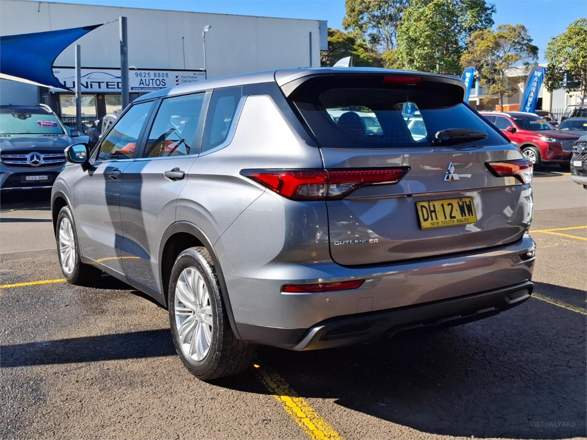 2023 MITSUBISHI OUTLANDER ZM ES WAGON 7ST 5DR CVT 8SP 2WD 2.5I (FLEET ONLY) [MY23] image 5