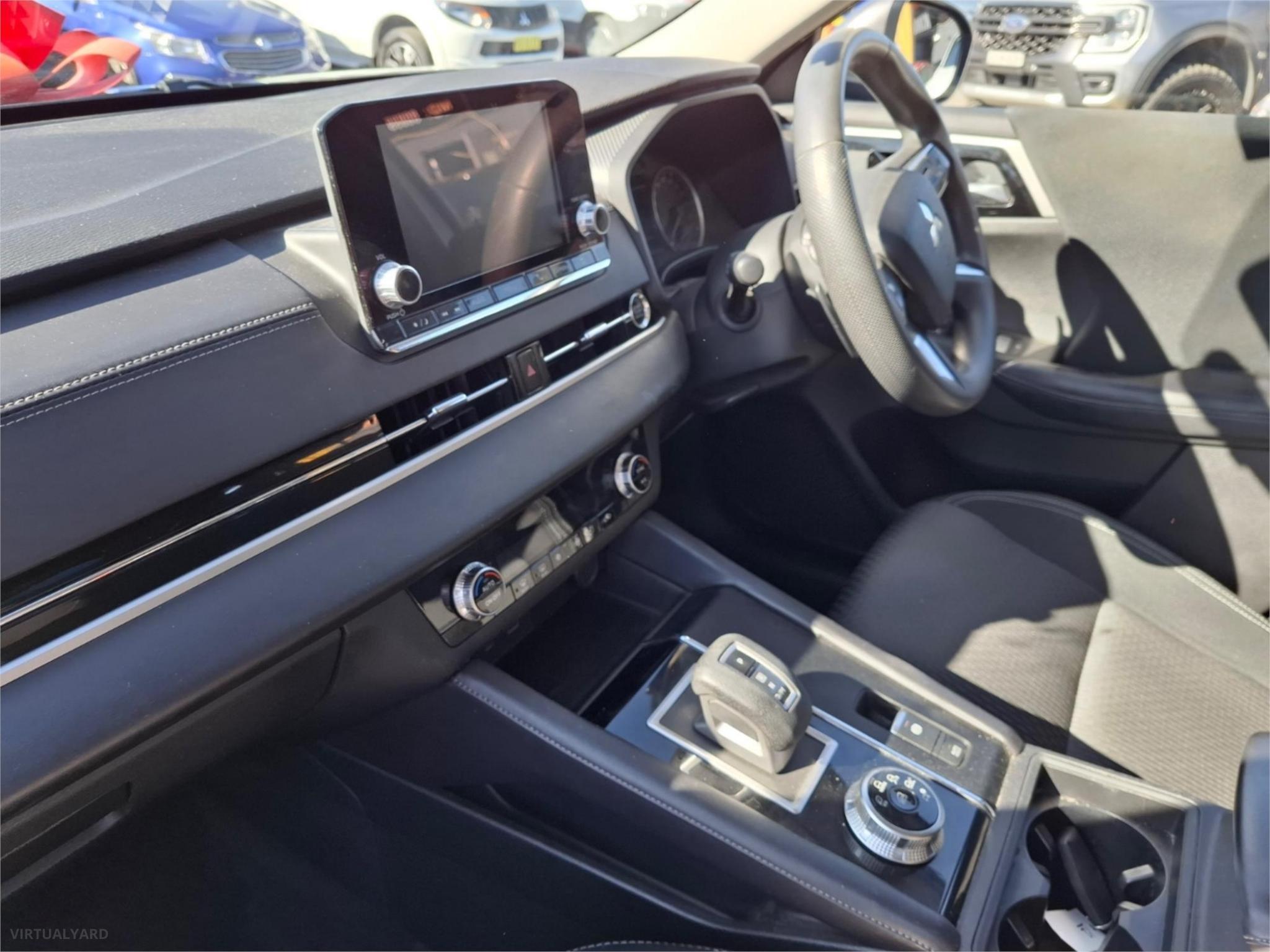 2023 MITSUBISHI OUTLANDER ZM ES WAGON 7ST 5DR CVT 8SP 2WD 2.5I (FLEET ONLY) [MY23] image 19
