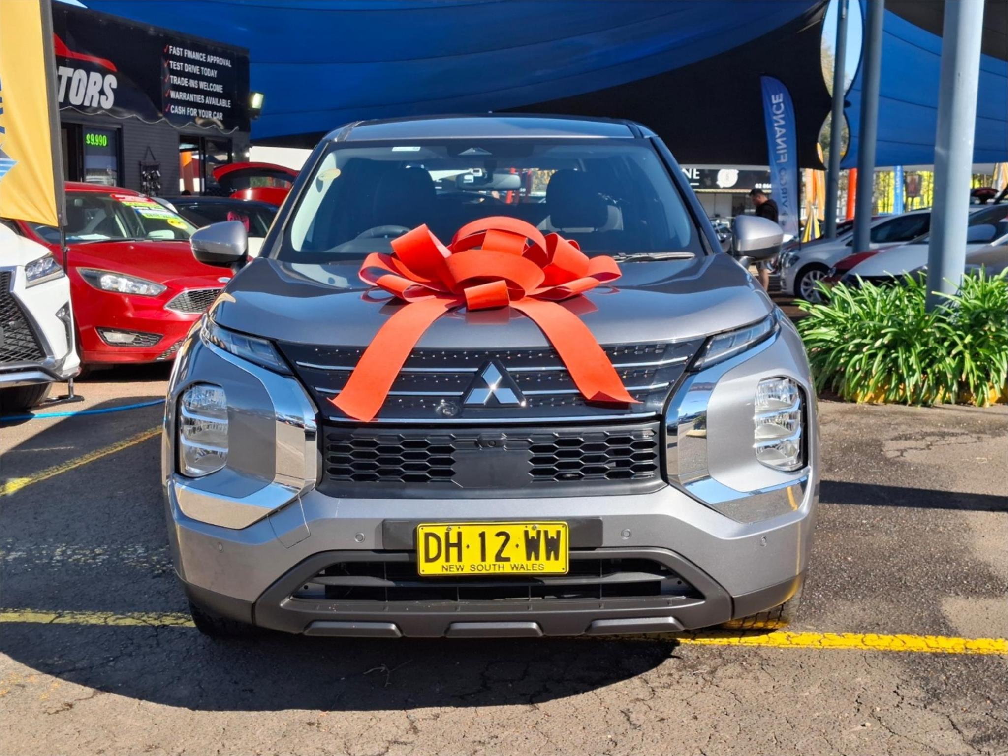 2023 MITSUBISHI OUTLANDER ZM ES WAGON 7ST 5DR CVT 8SP 2WD 2.5I (FLEET ONLY) [MY23] image 2