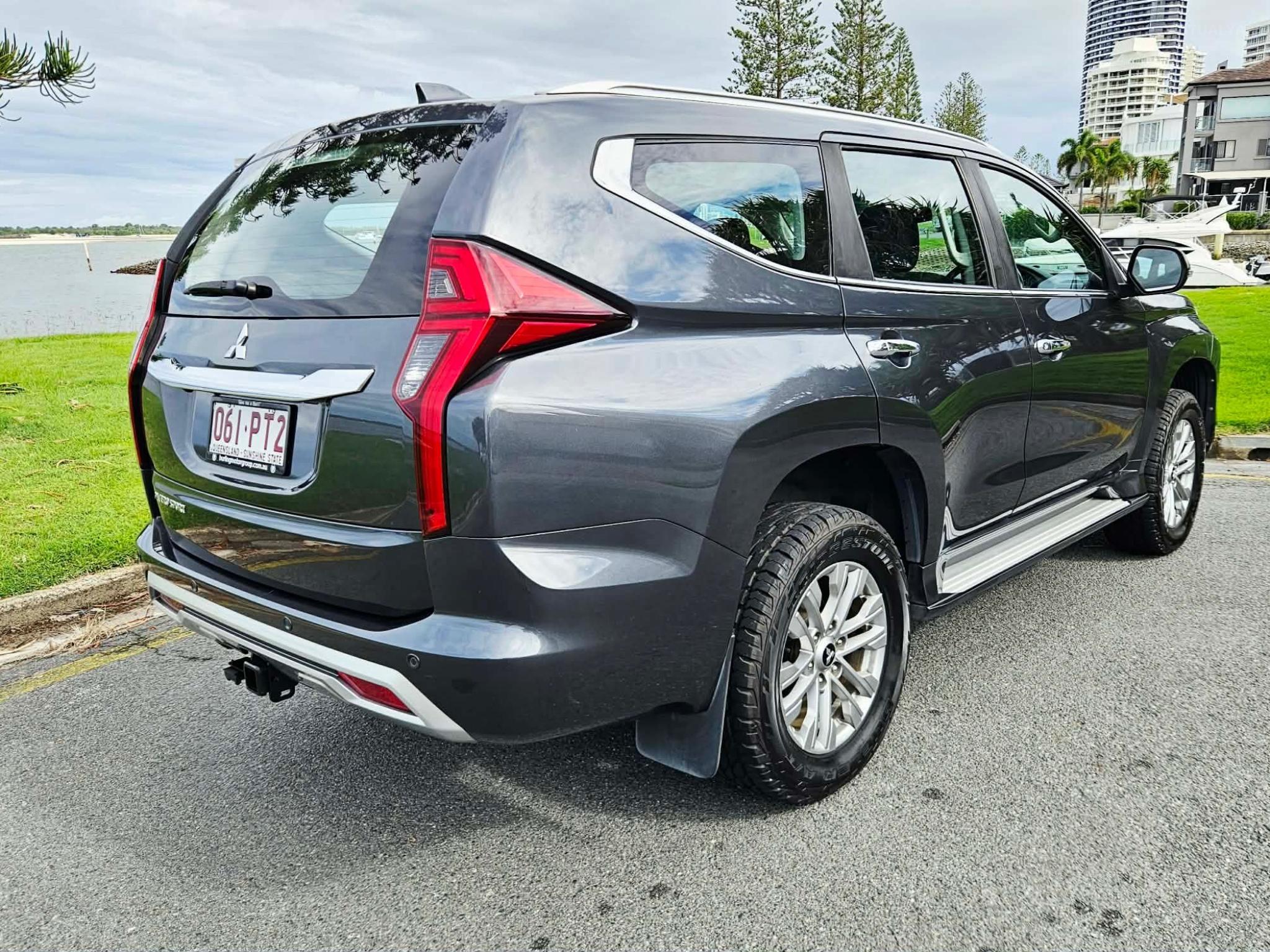 MITSUBISHI PAJERO SPORT