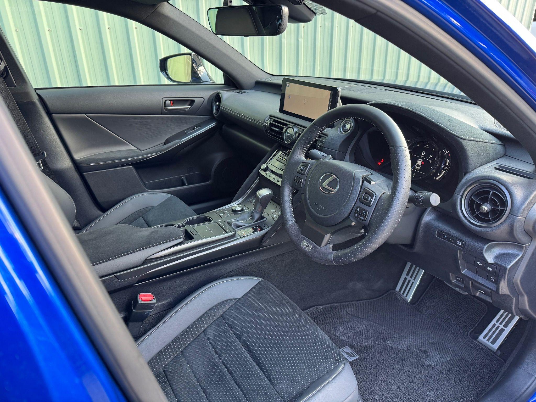 LEXUS IS500