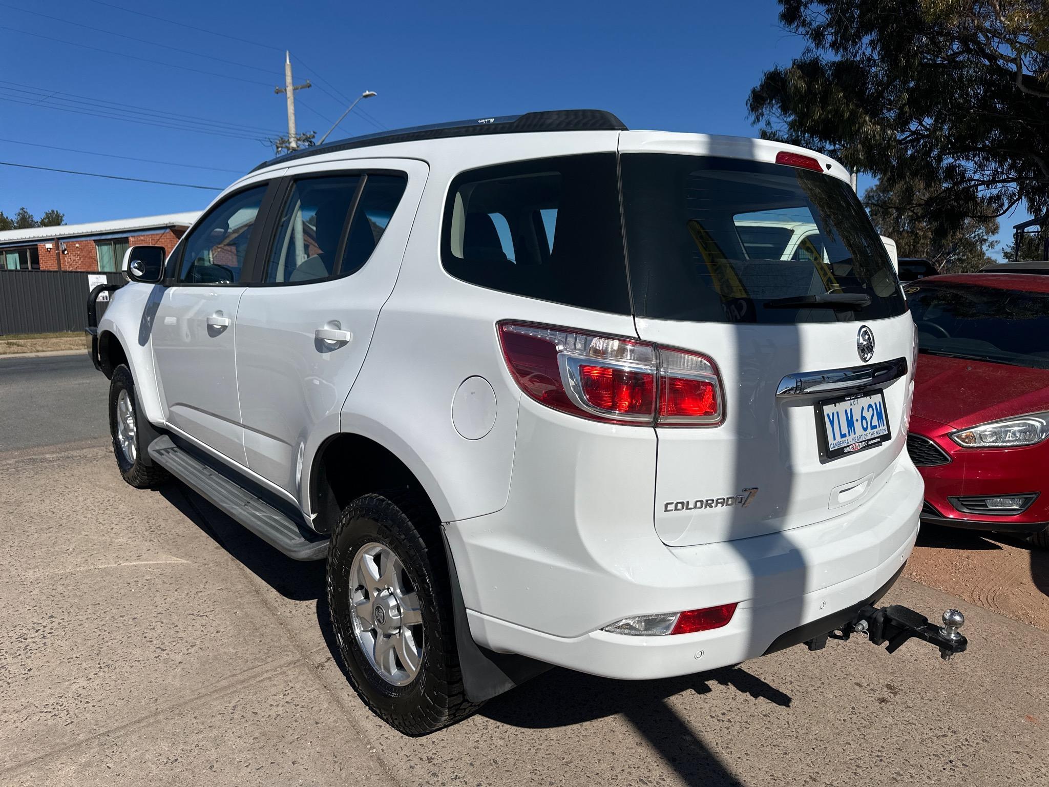 HOLDEN COLORADO 7