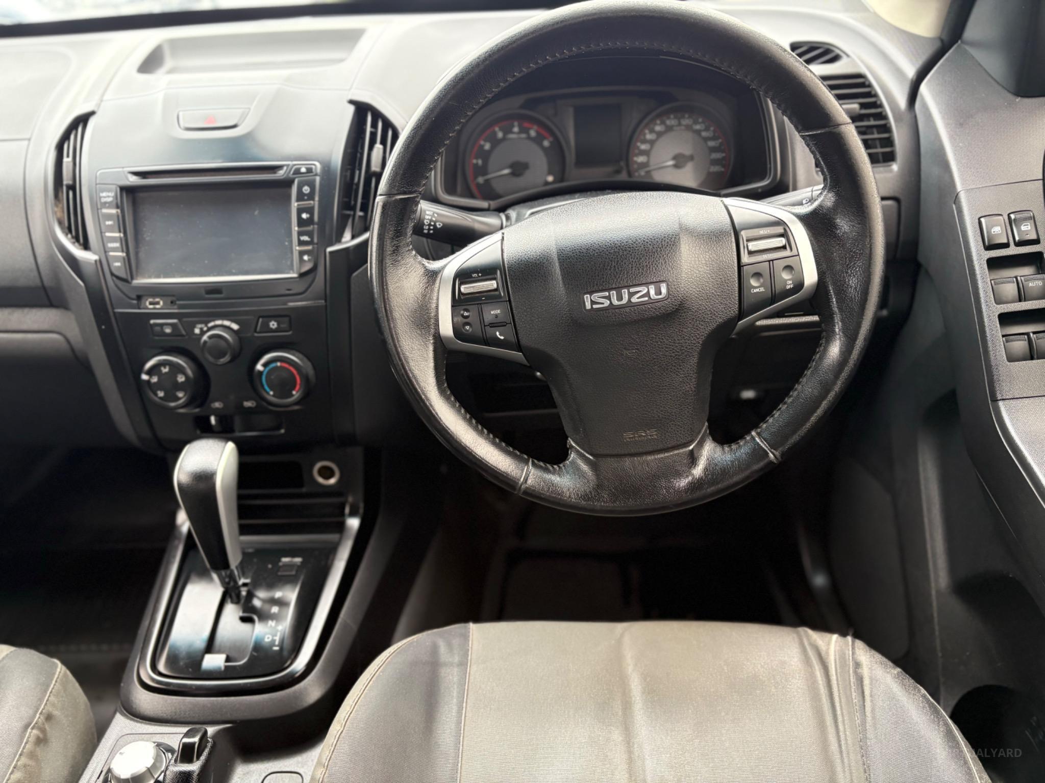 ISUZU D-MAX