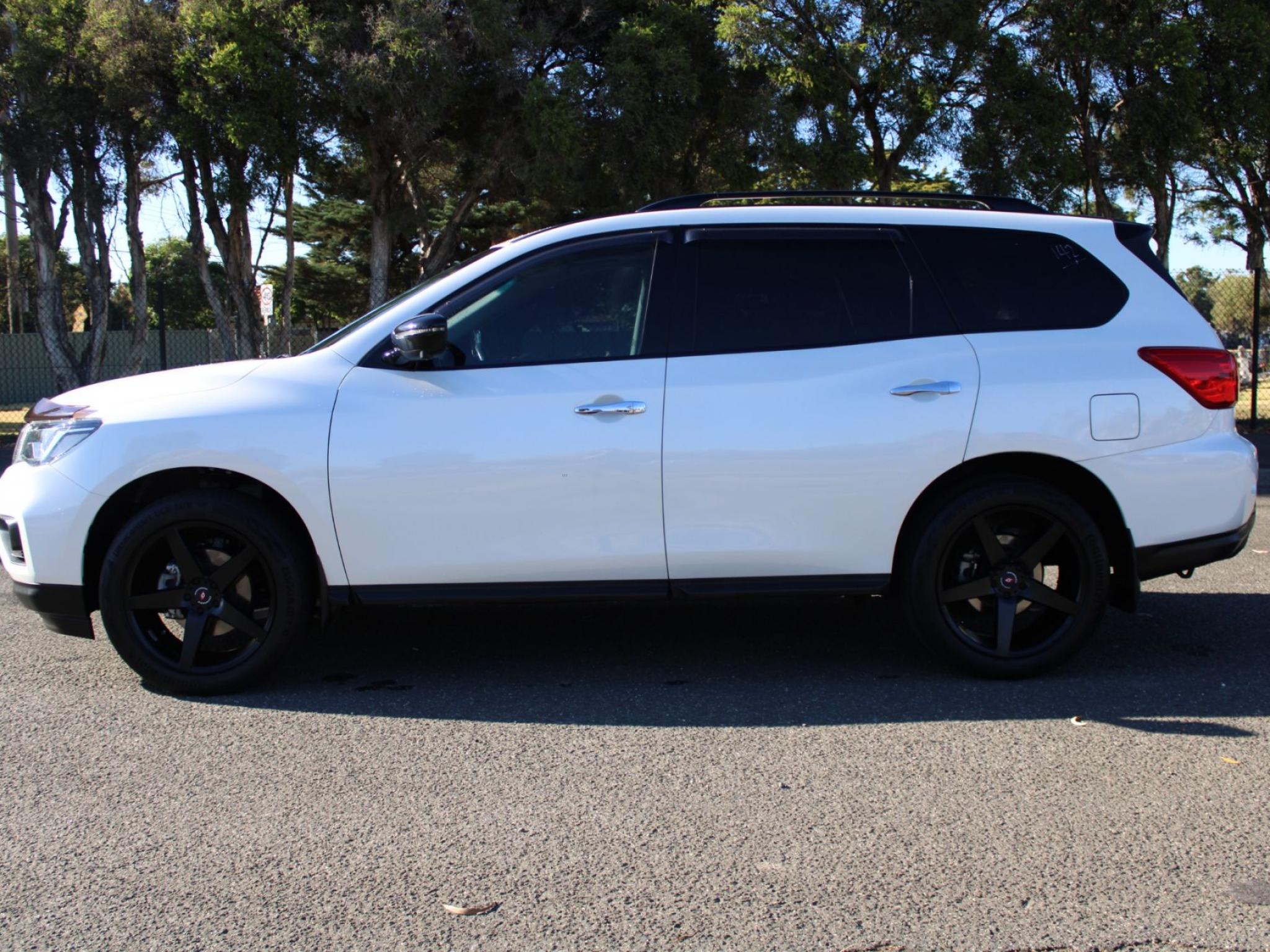 NISSAN PATHFINDER ST-L (4X2) N-SPORT R52 MY17 SERIES 2