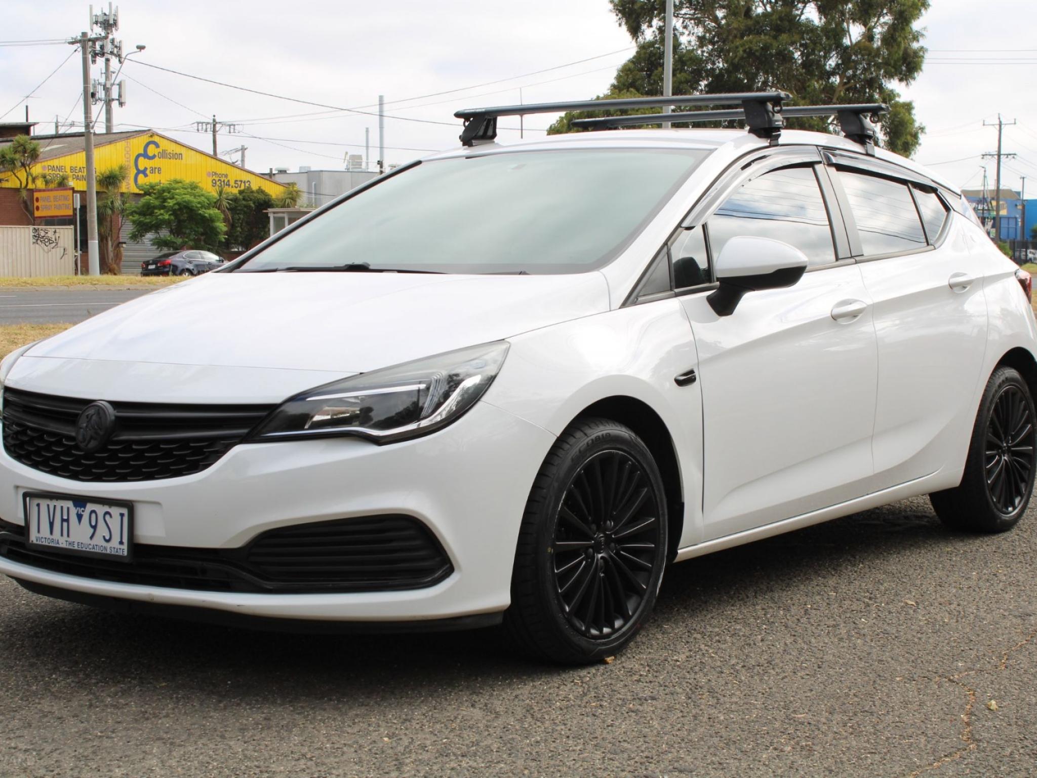 HOLDEN ASTRA