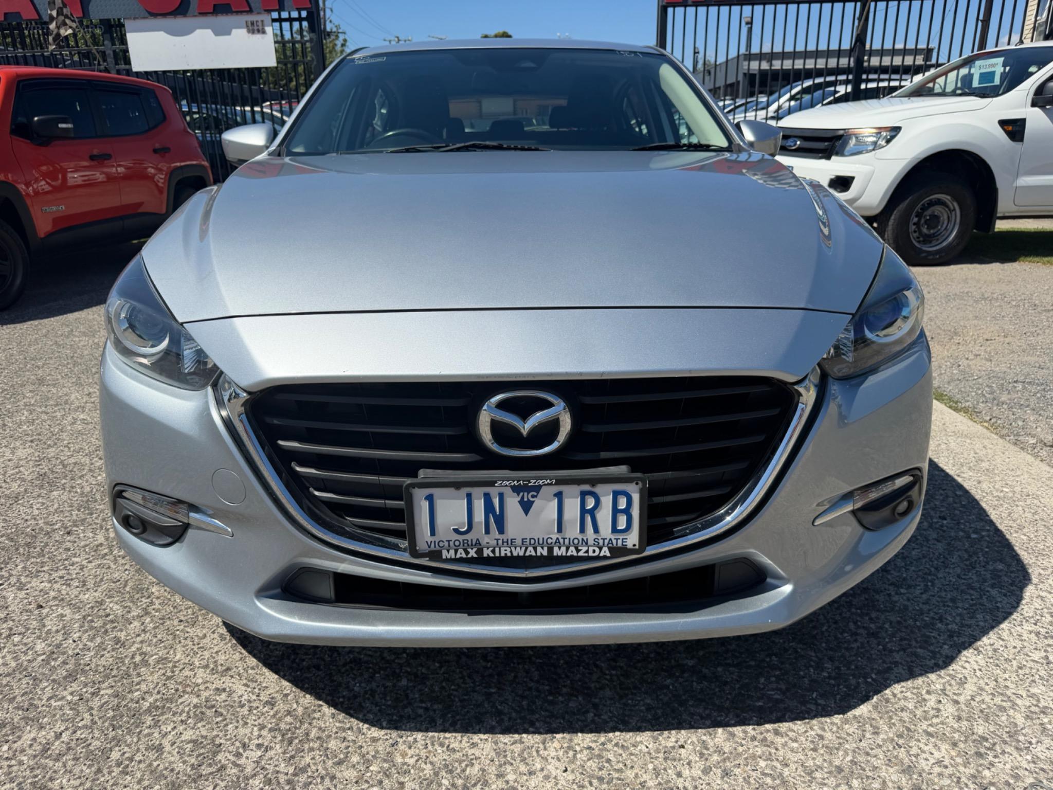 MAZDA MAZDA3
