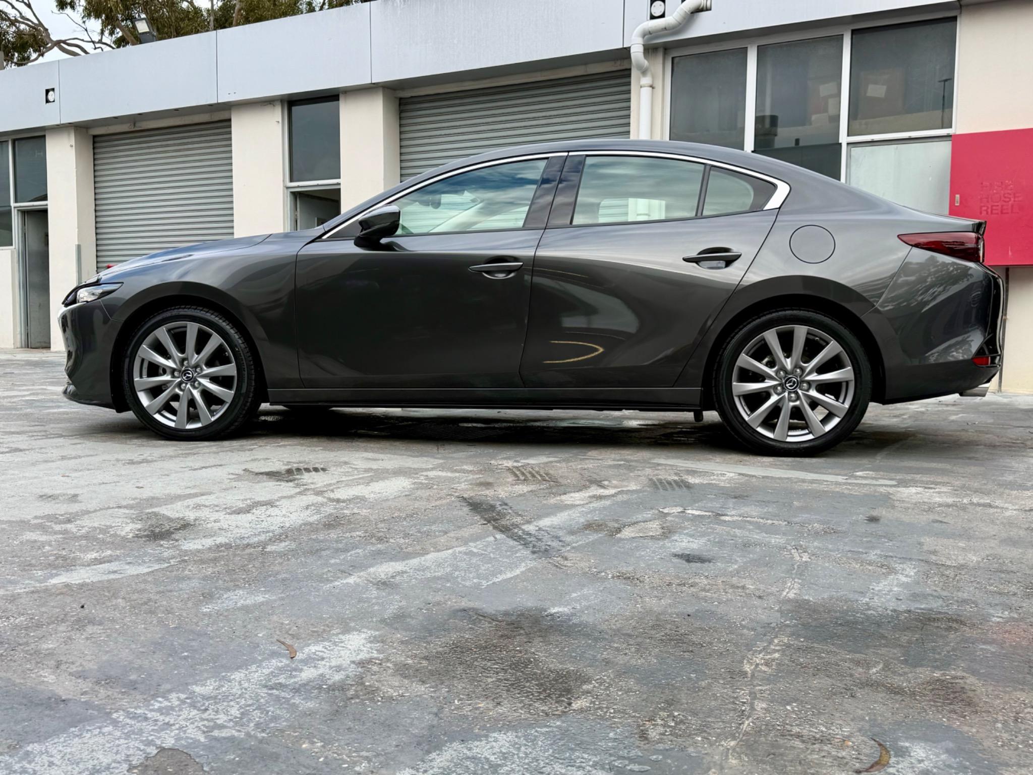 MAZDA MAZDA3