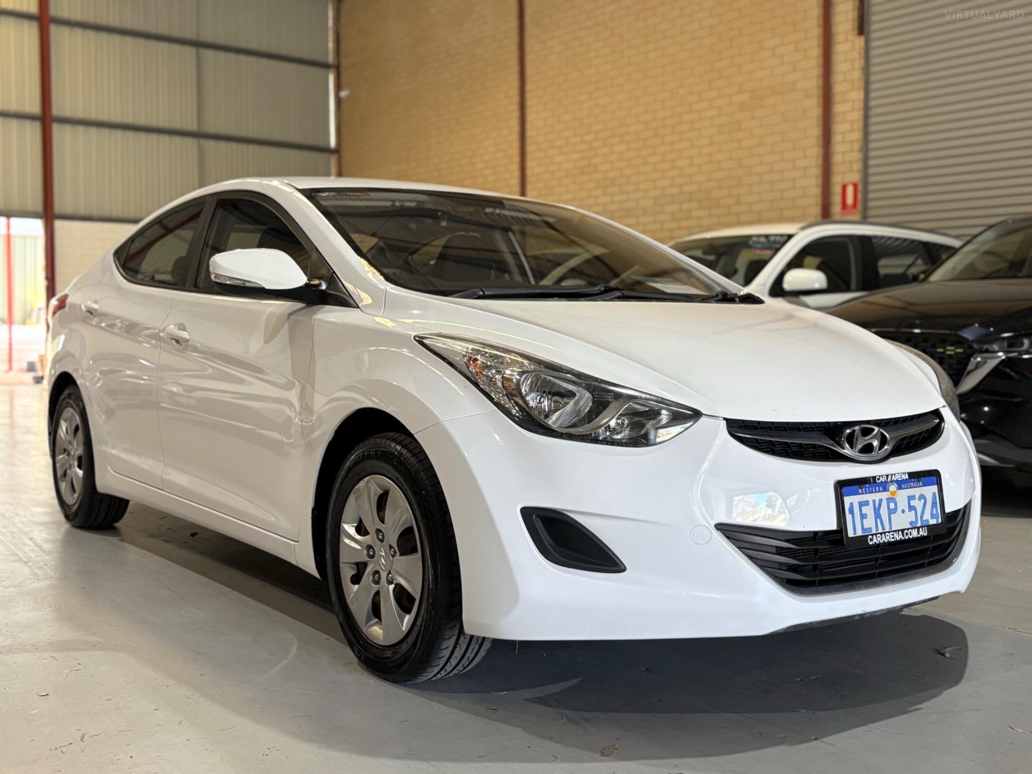 HYUNDAI ELANTRA