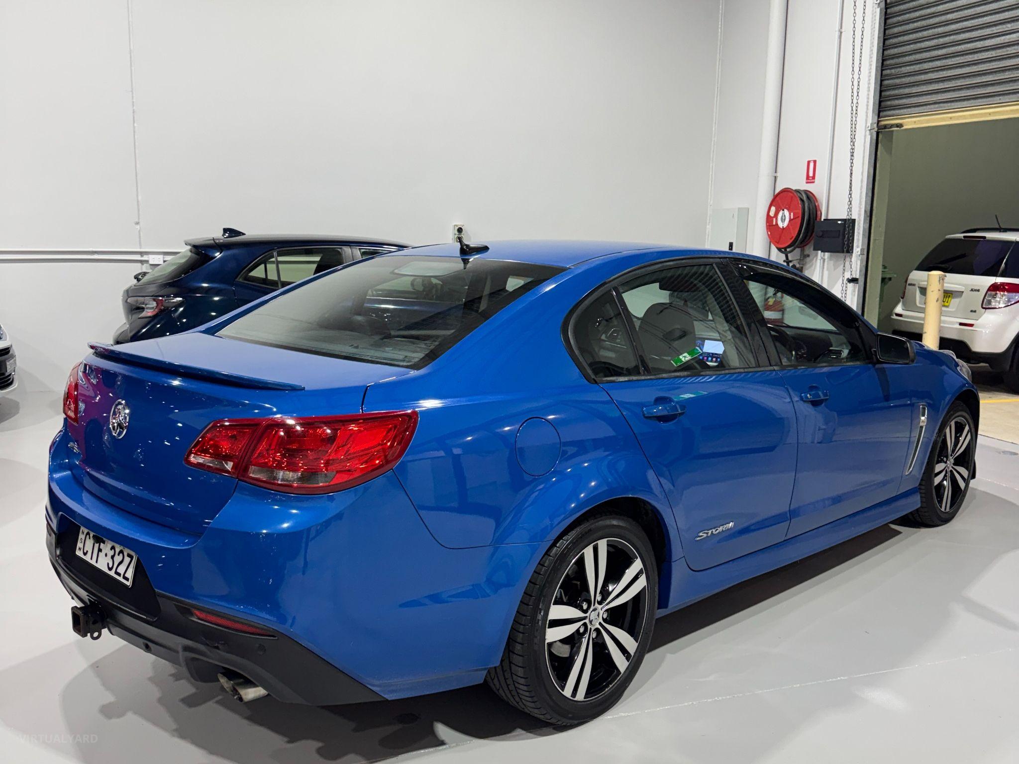 HOLDEN COMMODORE