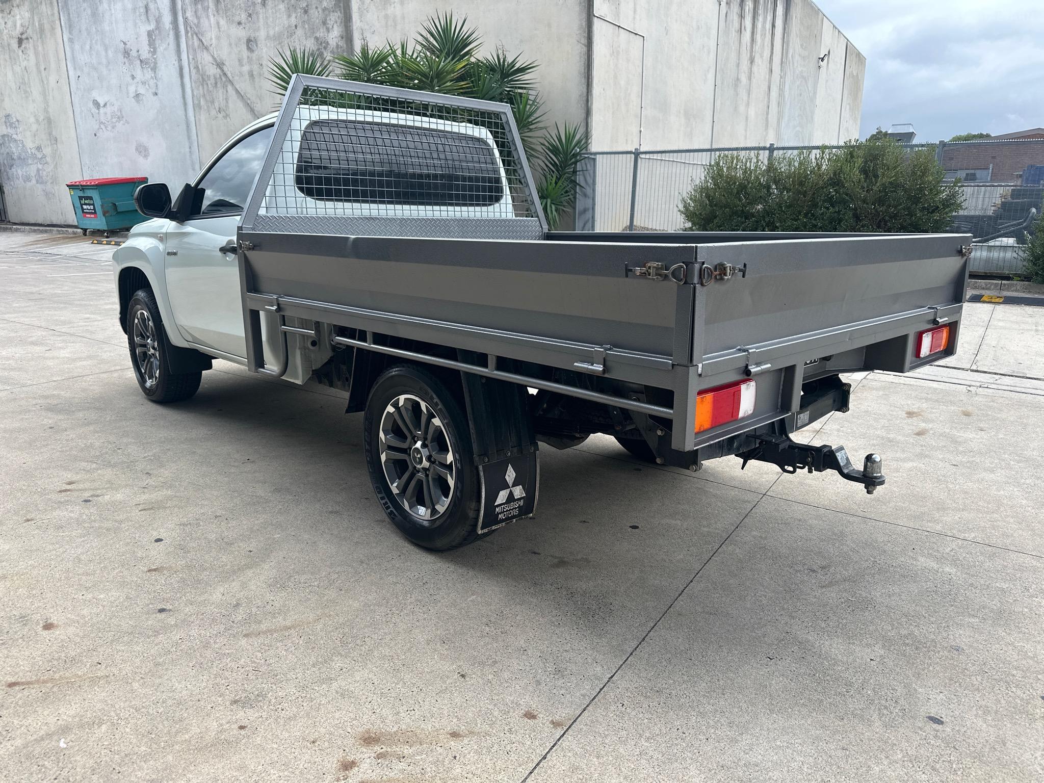 MITSUBISHI TRITON MR MY19 GLX CAB CHASSIS SINGLE CAB 2DR SPTS AUTO 6SP 4X2 1144KG 2.4DT image 5